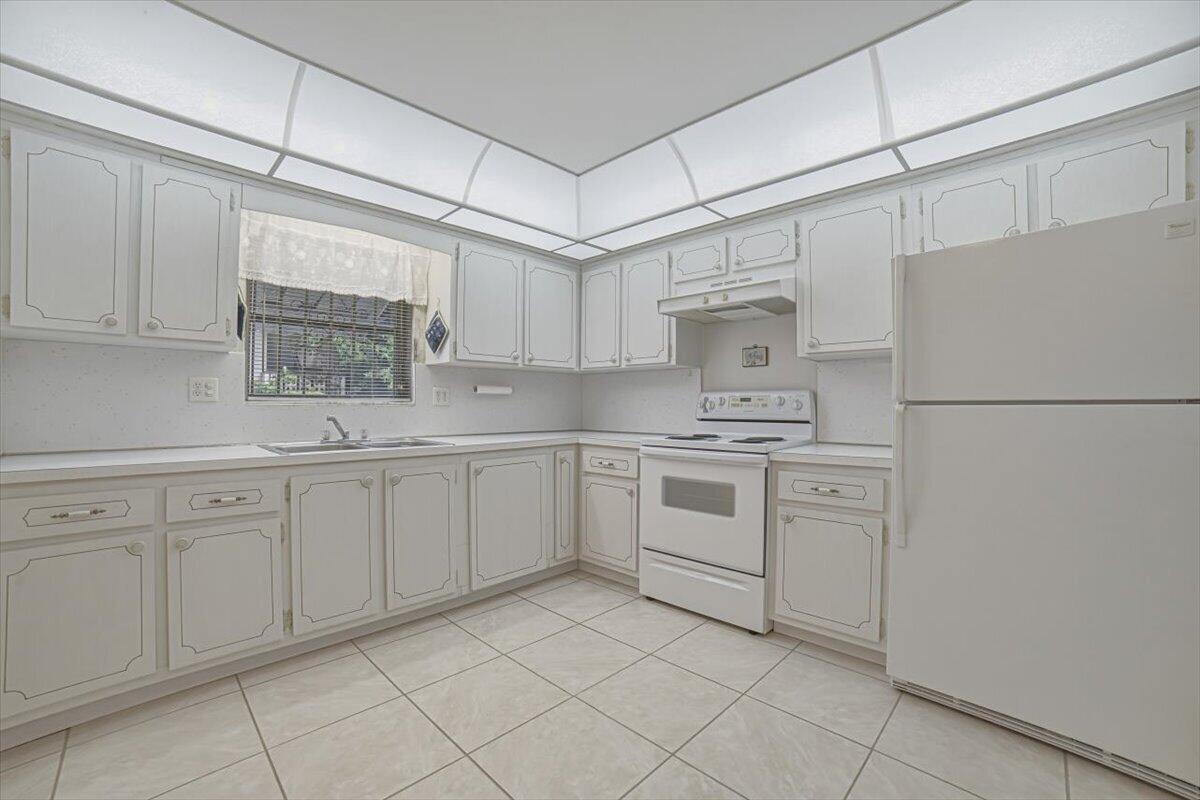 500 S Luna Court 4 Property Photo 11