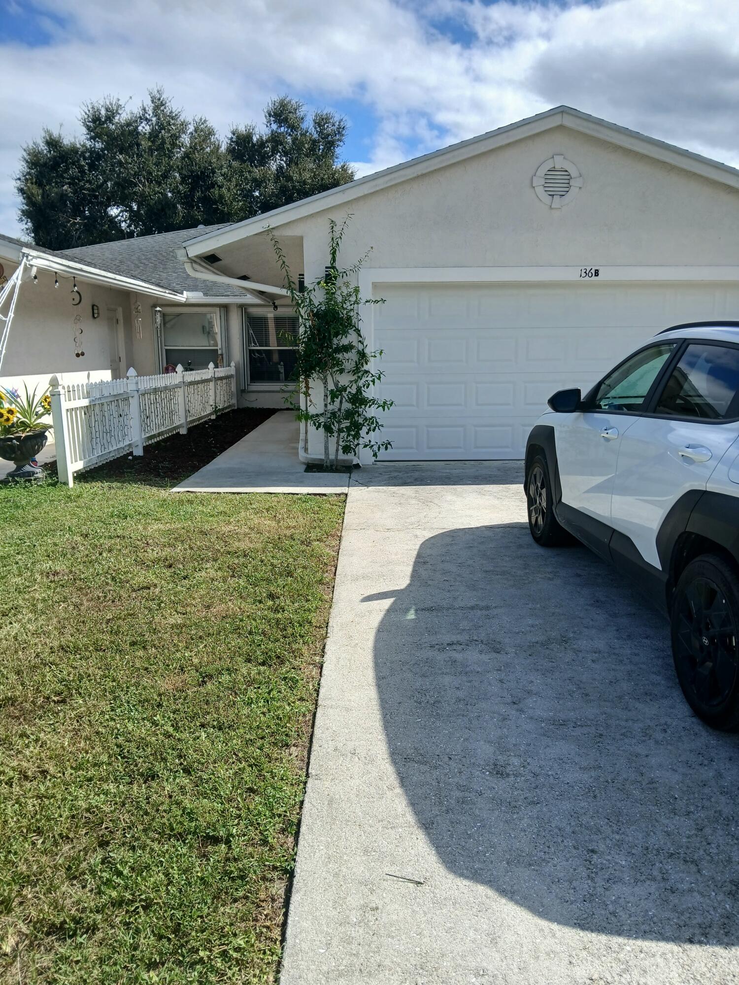136 SPARROW Drive B Property Photo 1