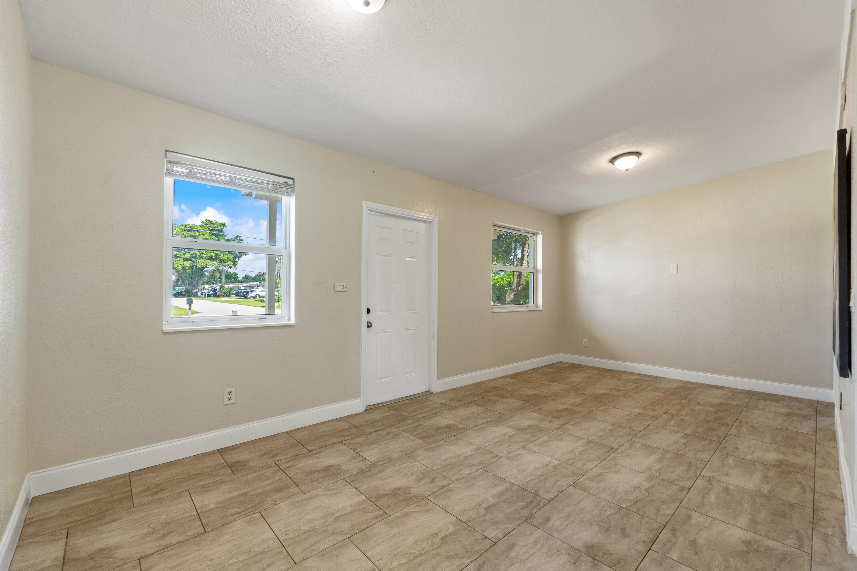 1388 Ne 54th Street Property Photo 29