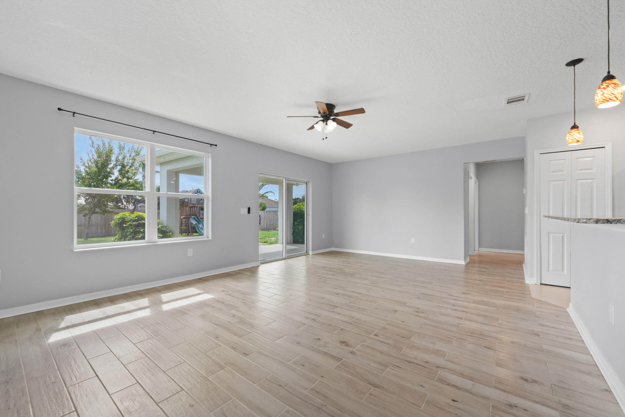 770 Sw Saragossa Avenue Property Photo 10