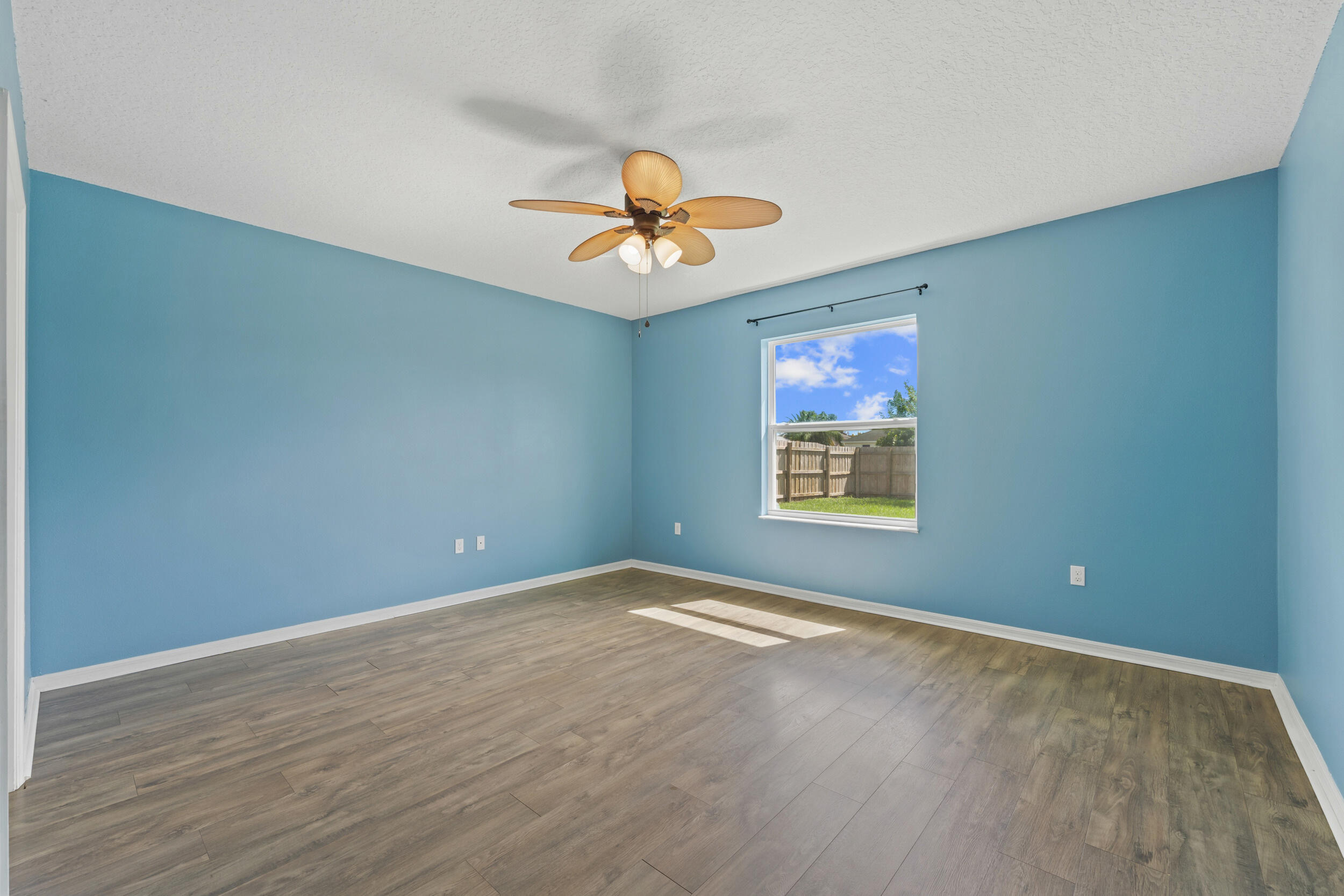 770 Sw Saragossa Avenue Property Photo 15