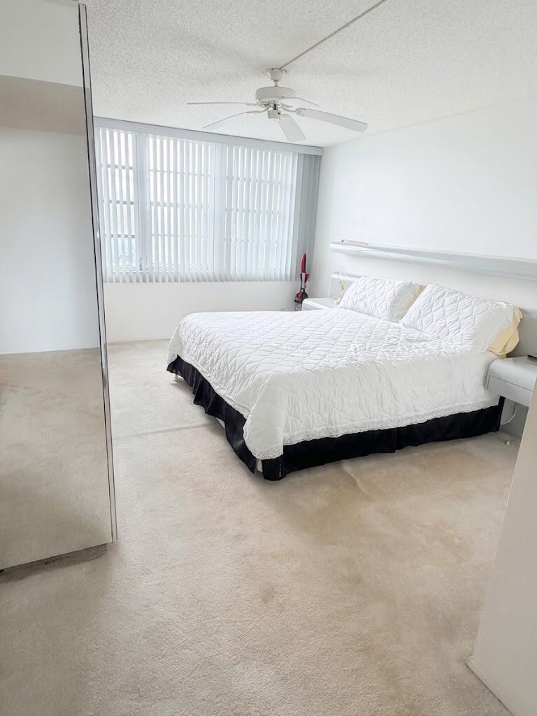 3510 Oaks Way 502 Property Photo 4