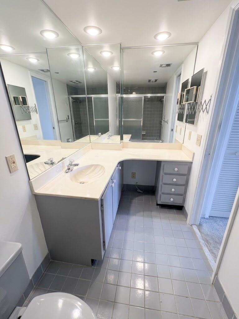 3510 Oaks Way 502 Property Photo 5