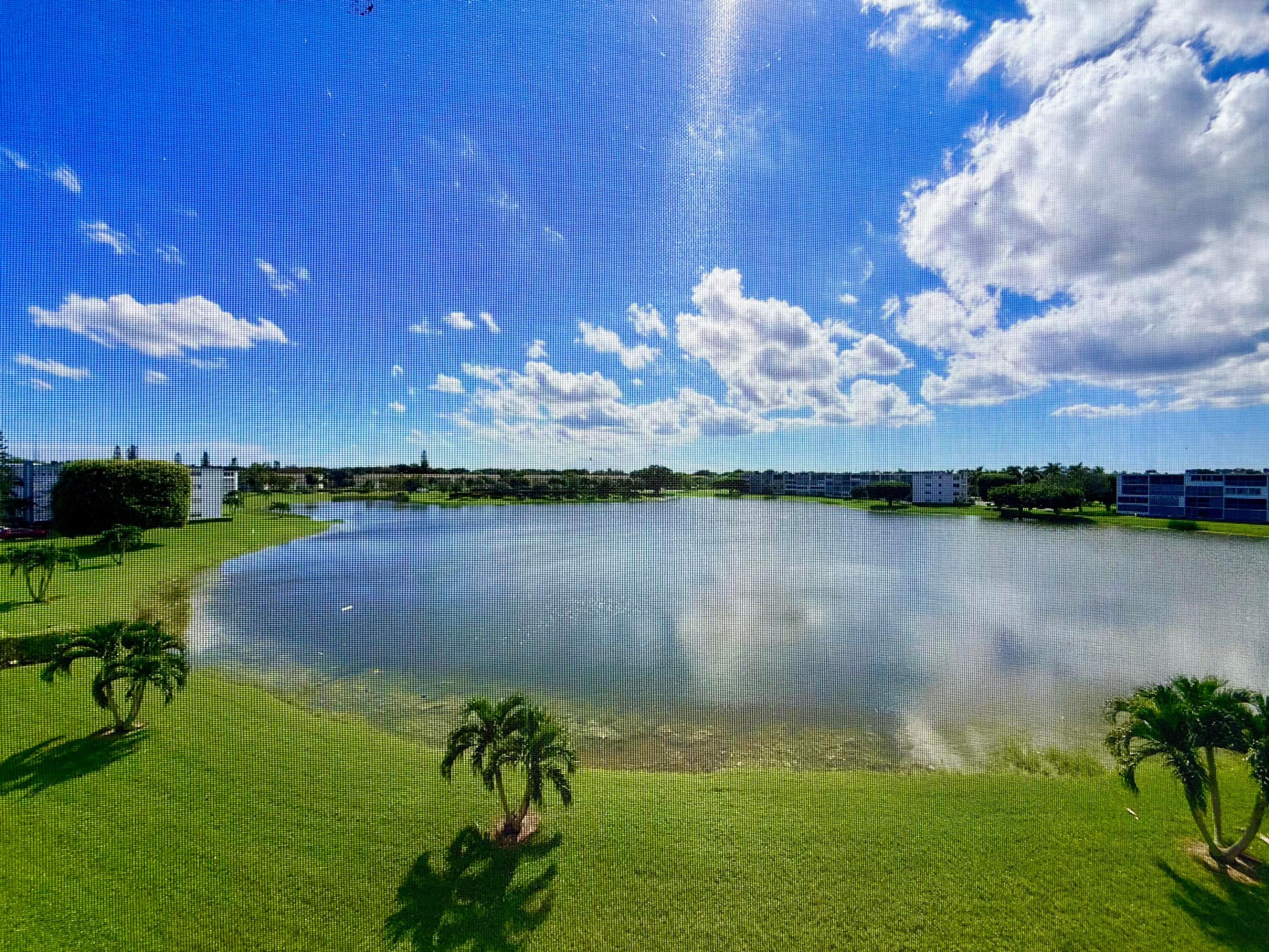 4060 Exeter D 4060 Property Photo 1