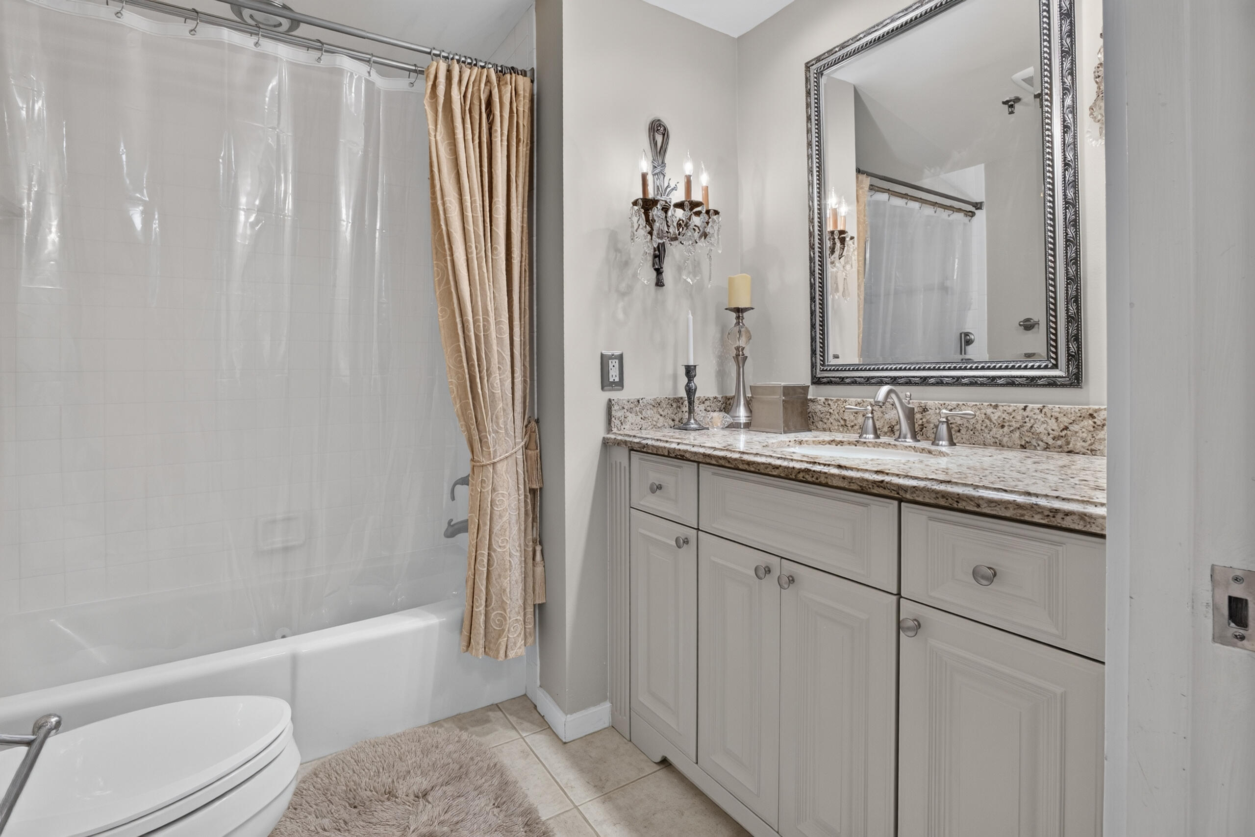 11370 Twelve Oaks Way 111 Property Photo 10