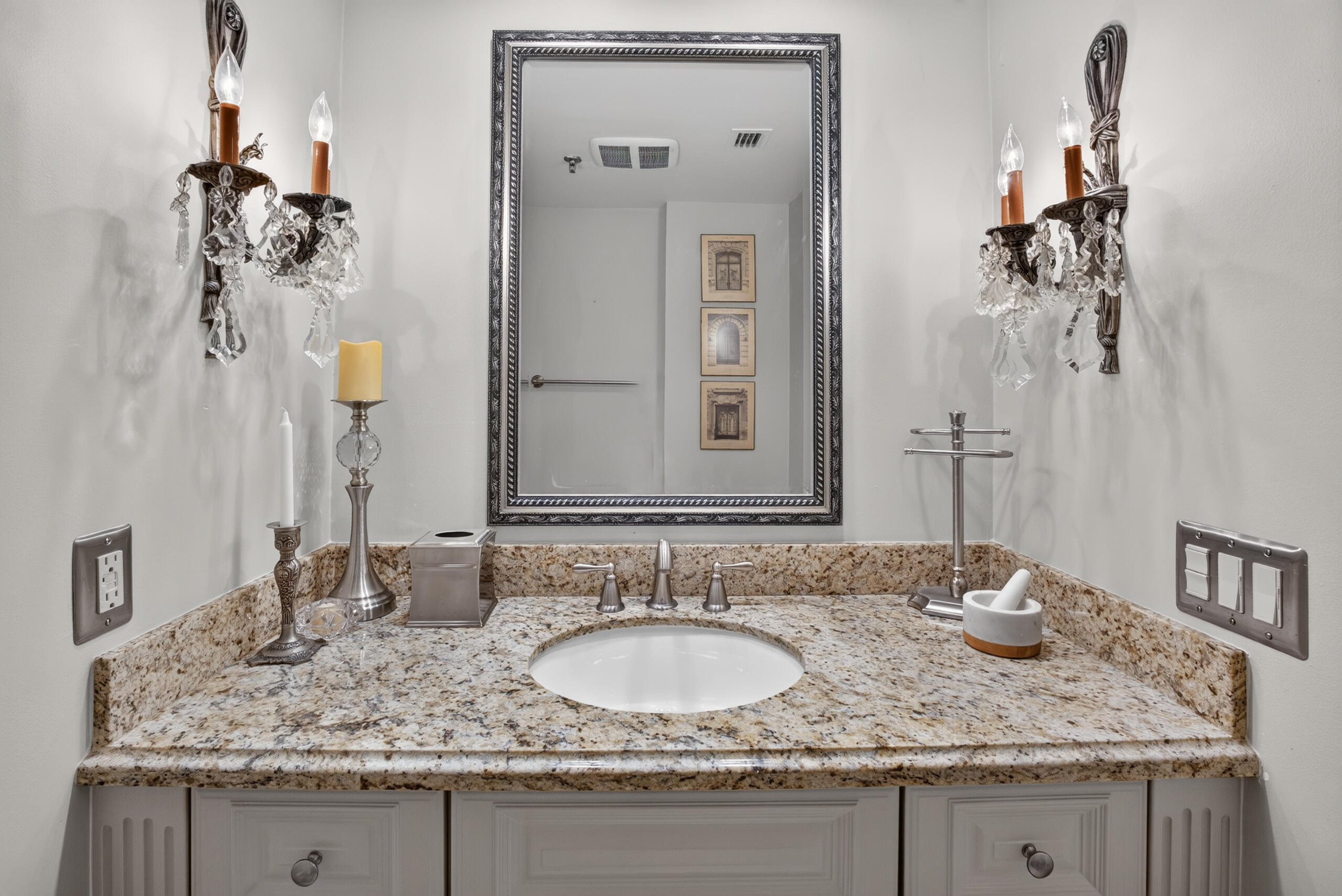 11370 Twelve Oaks Way 111 Property Photo 11
