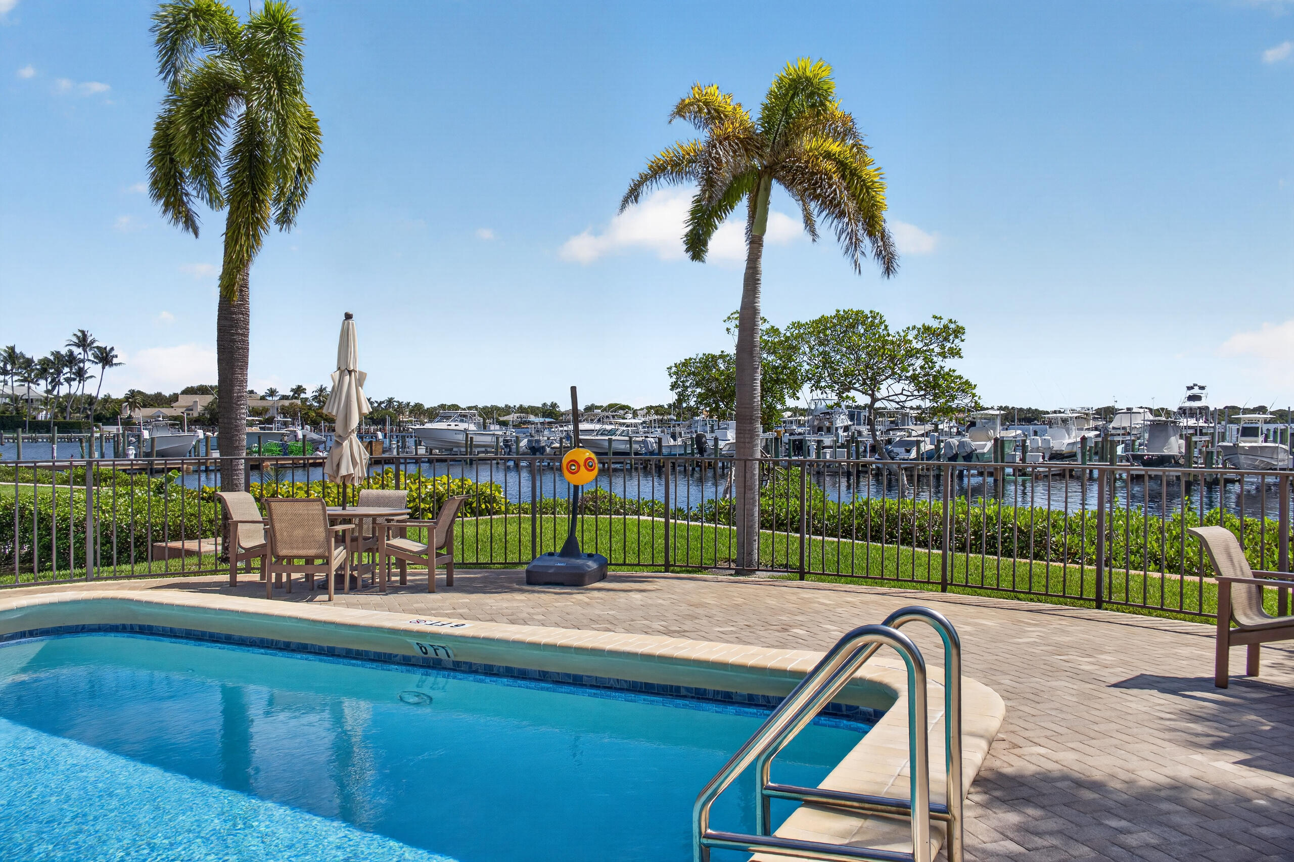 11370 Twelve Oaks Way 111 Property Photo 32