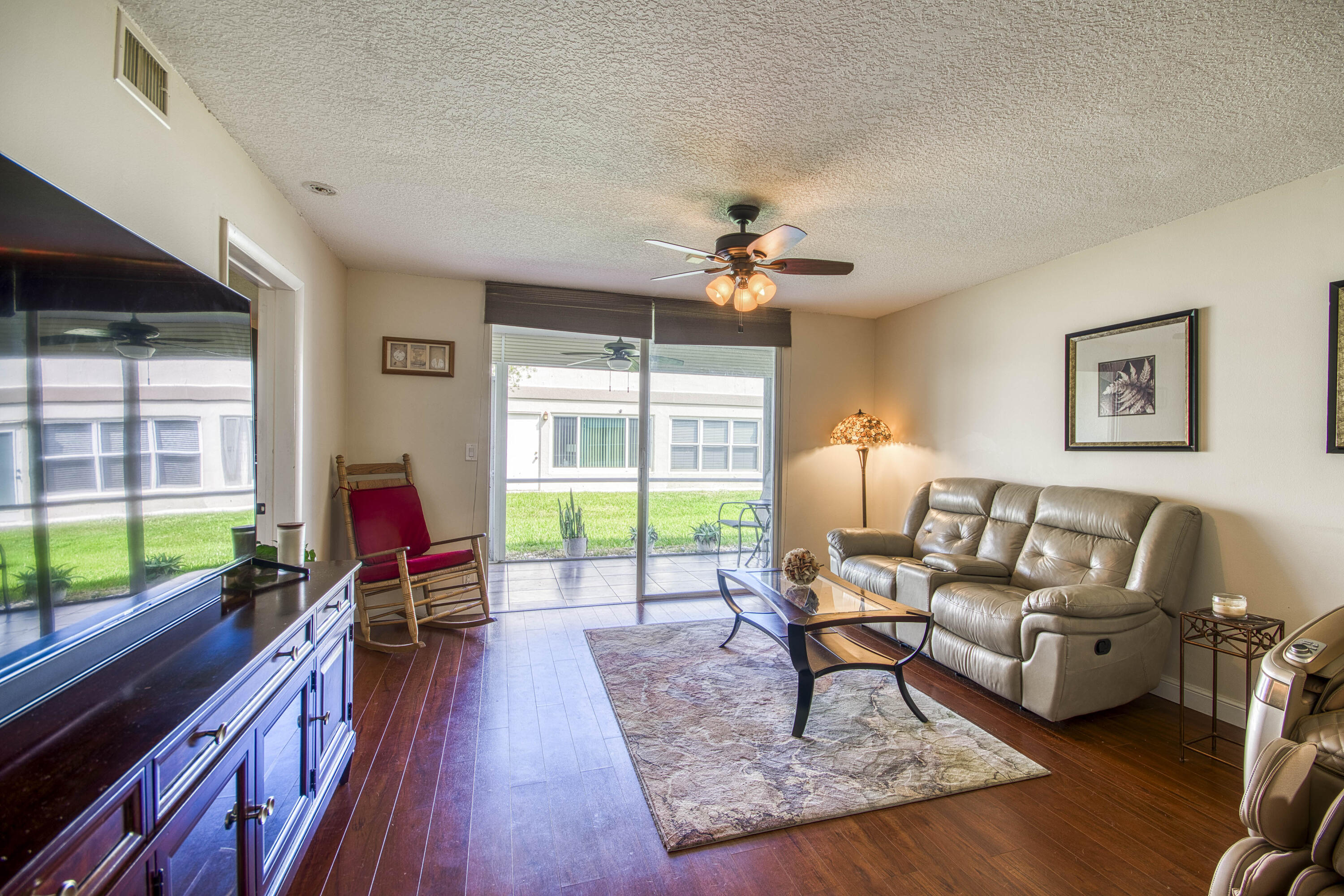 18760 Jolson Avenue 6 Property Photo 4
