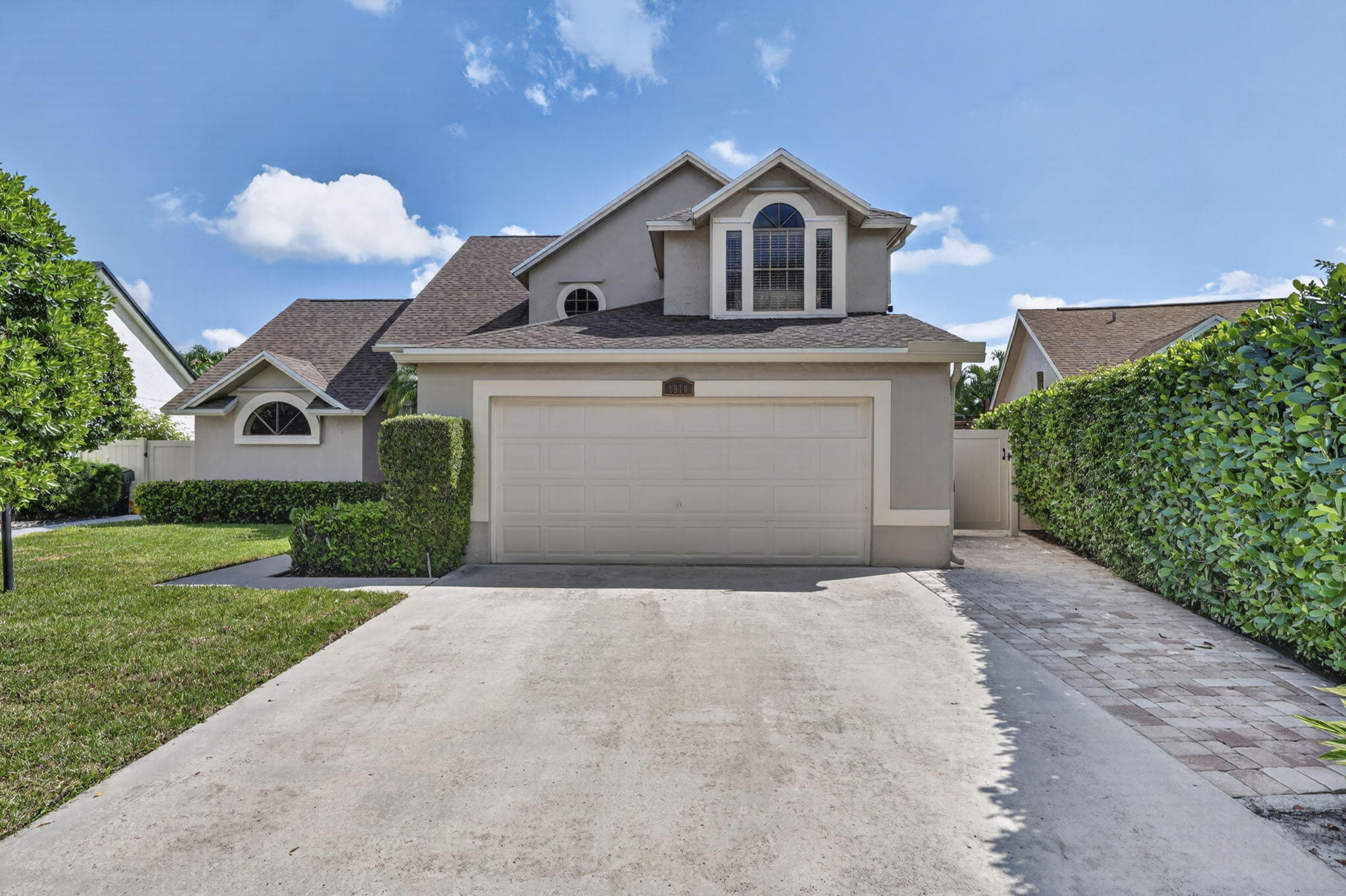 1570 YACHTMAN Place Property Photo 1