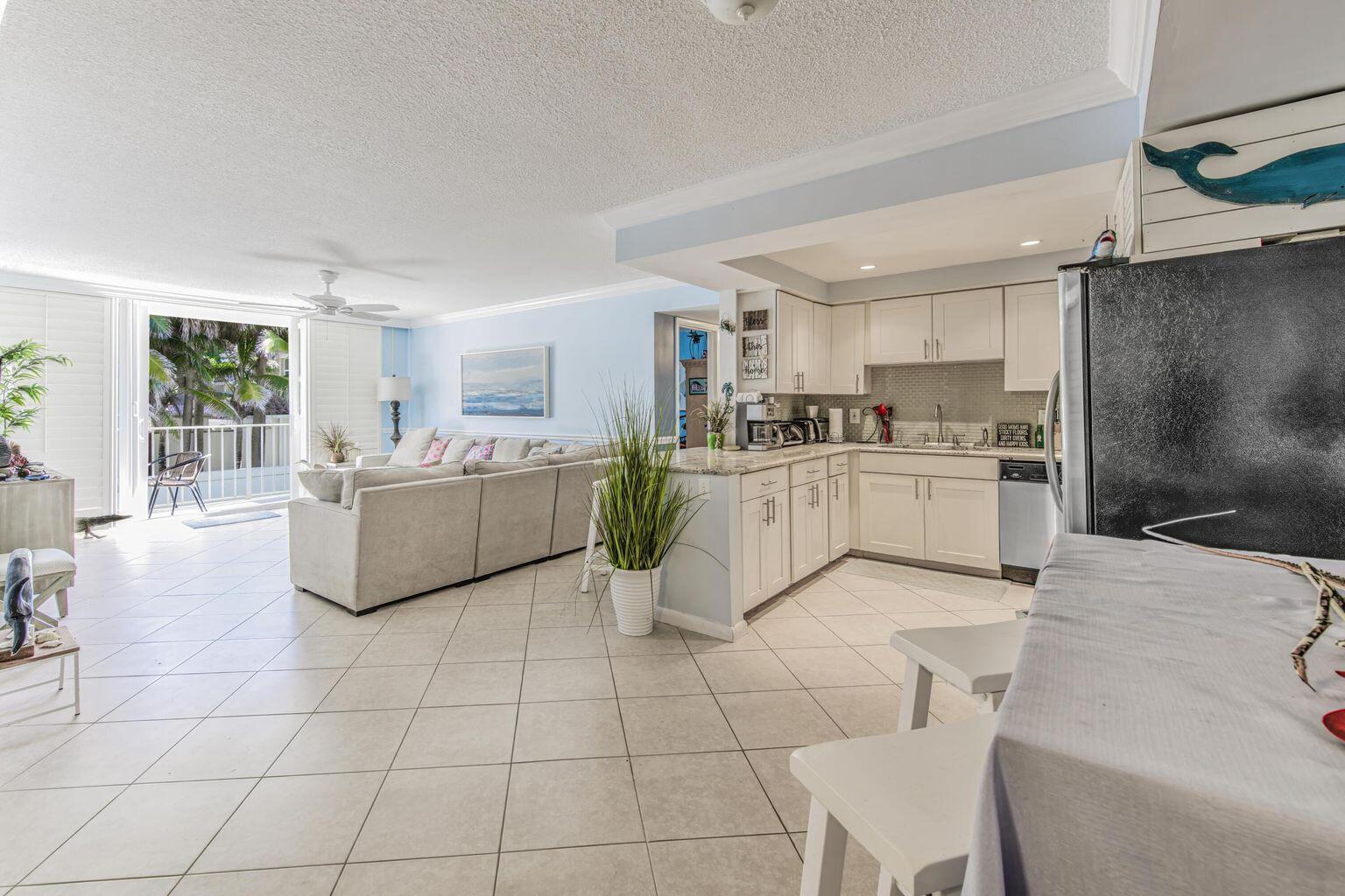 630 Ocean Drive 205 Property Photo 11