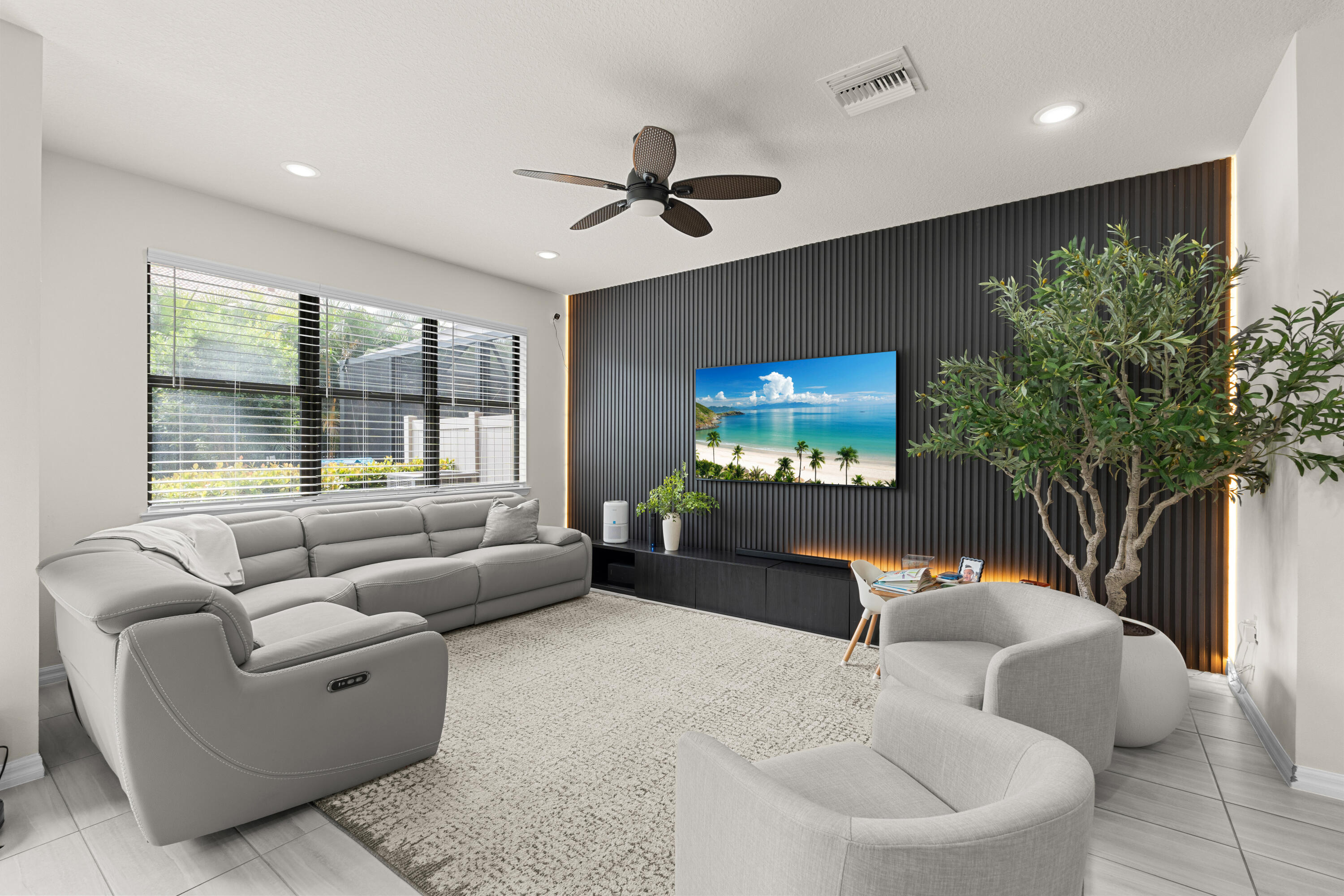 8210 Tailshot Court Property Photo 1
