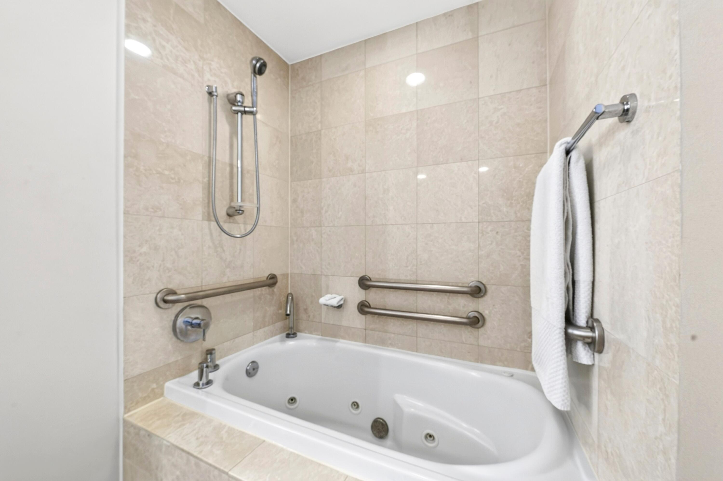 505 N Fort Lauderdale Beach Boulevard 1112 Property Photo 14