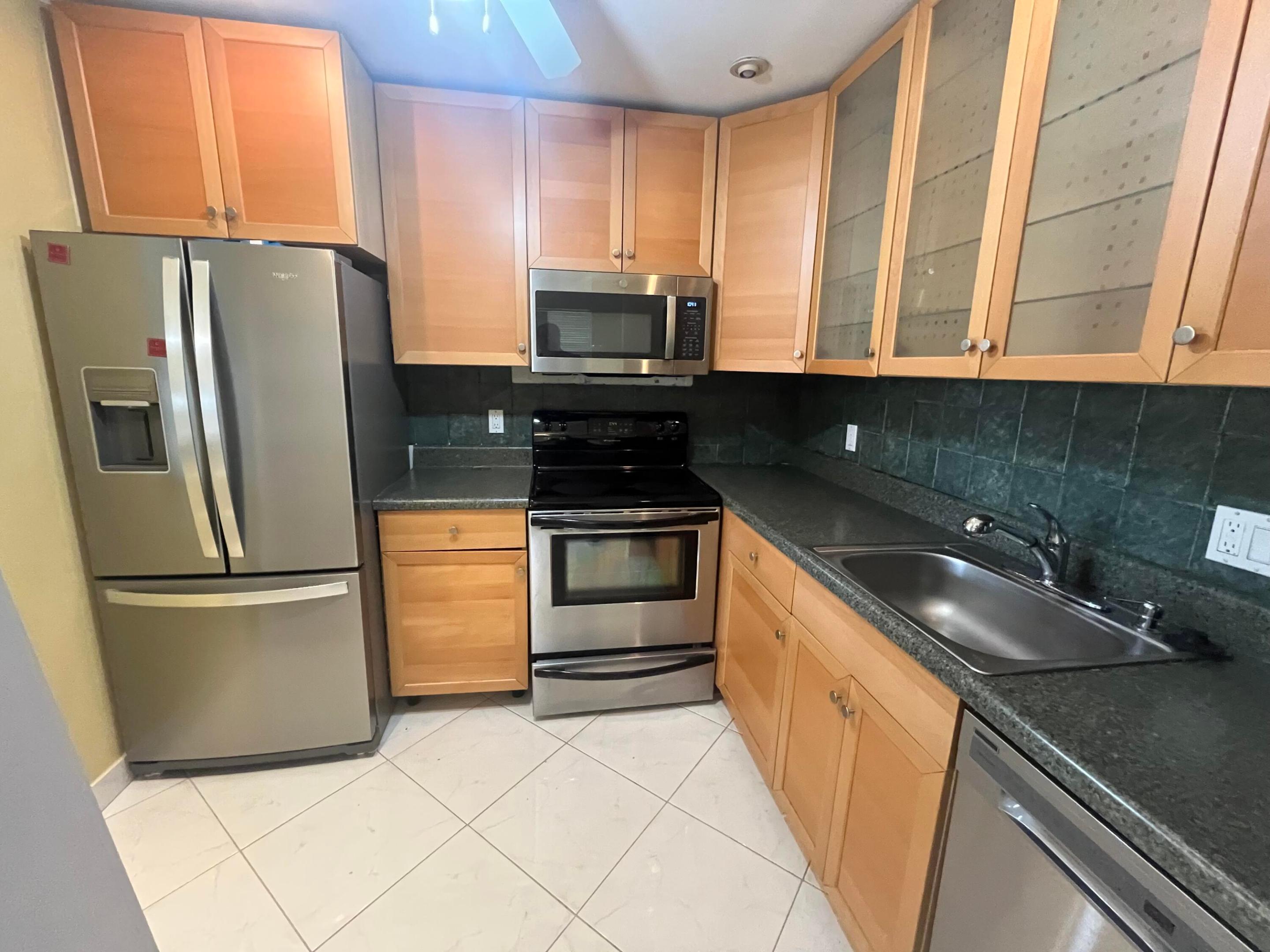 278 Seville L Property Photo 1