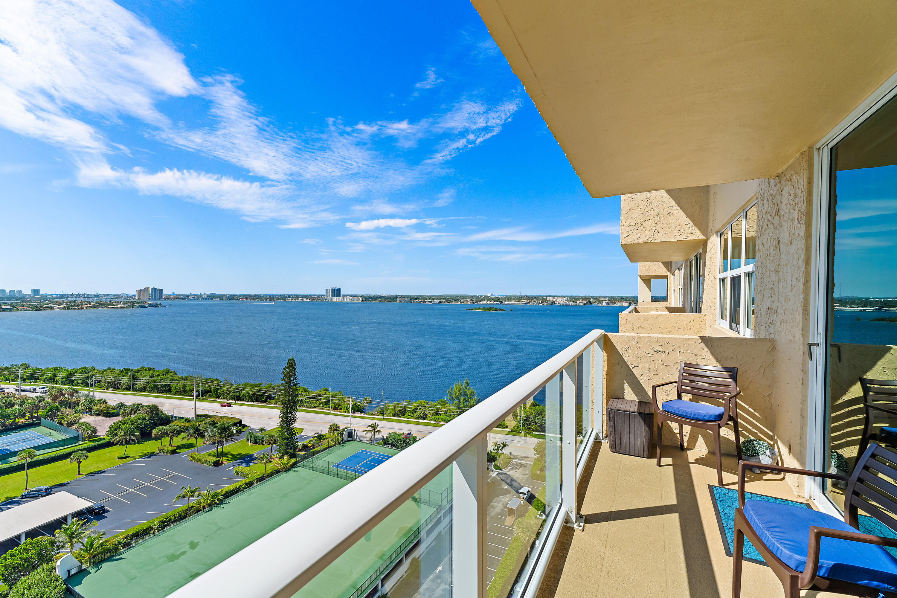 5440 N Ocean Drive Ph205 Property Photo 20