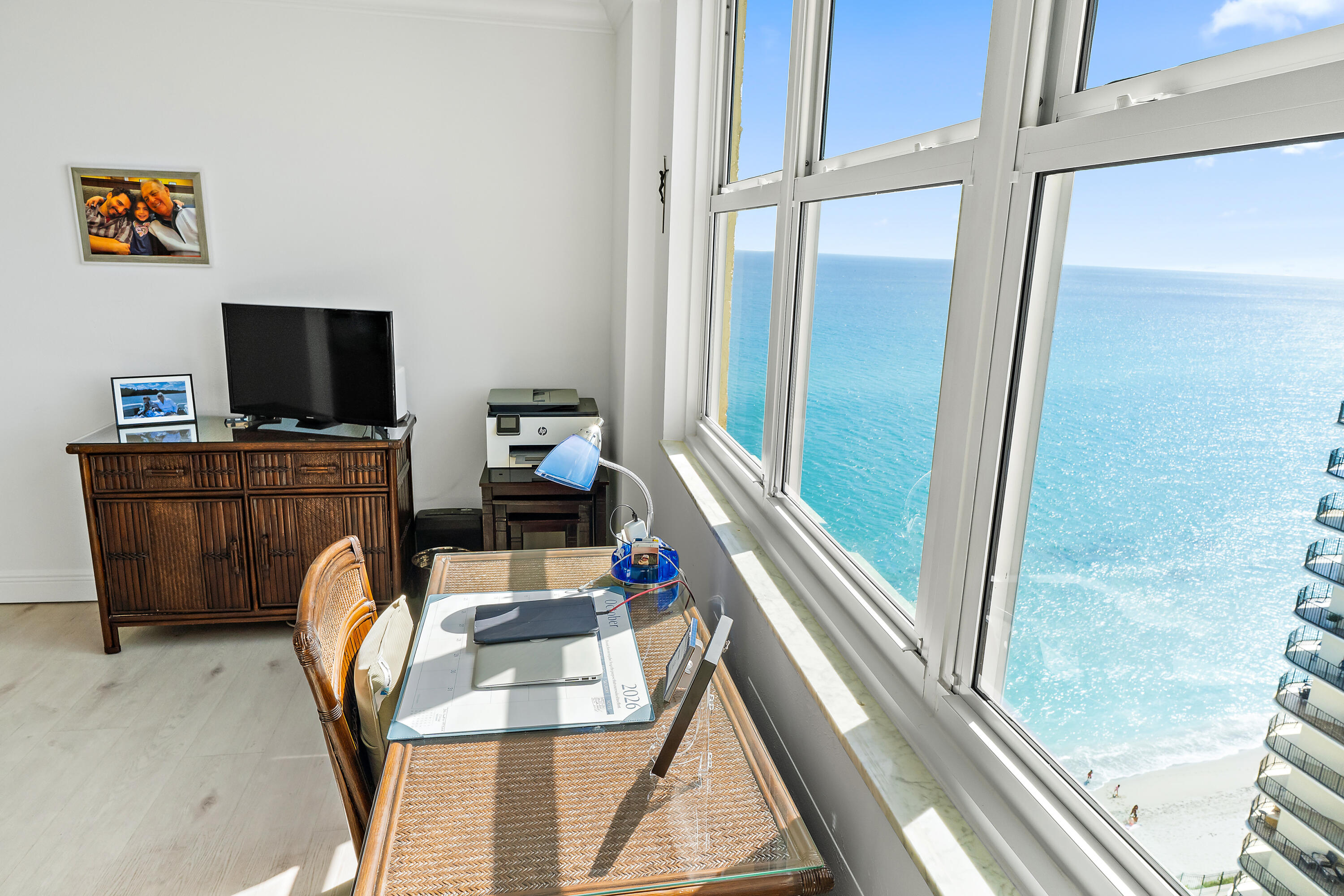 5440 N Ocean Drive Ph205 Property Photo 28