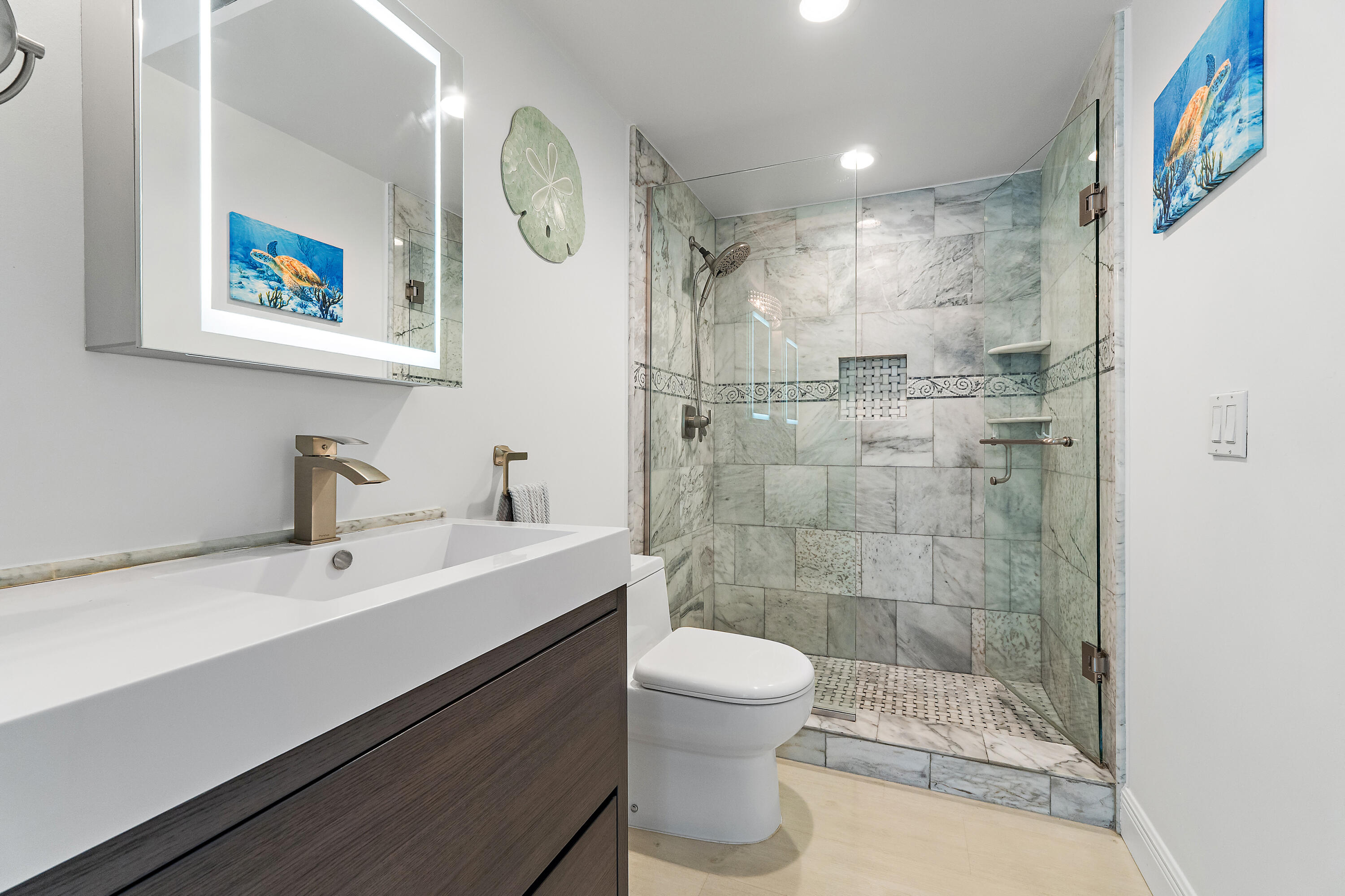 5440 N Ocean Drive Ph205 Property Photo 35