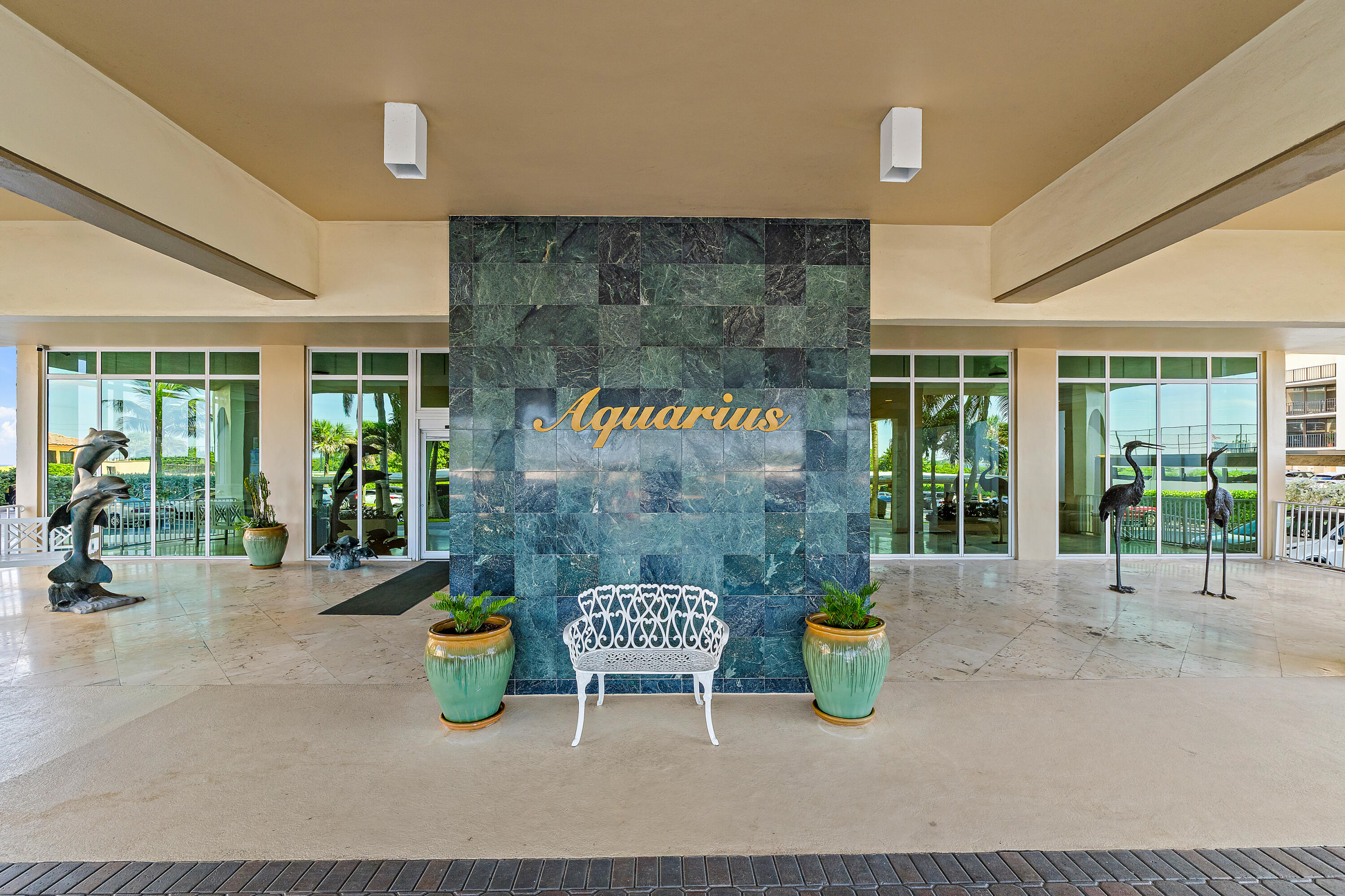 5440 N Ocean Drive Ph205 Property Photo 43