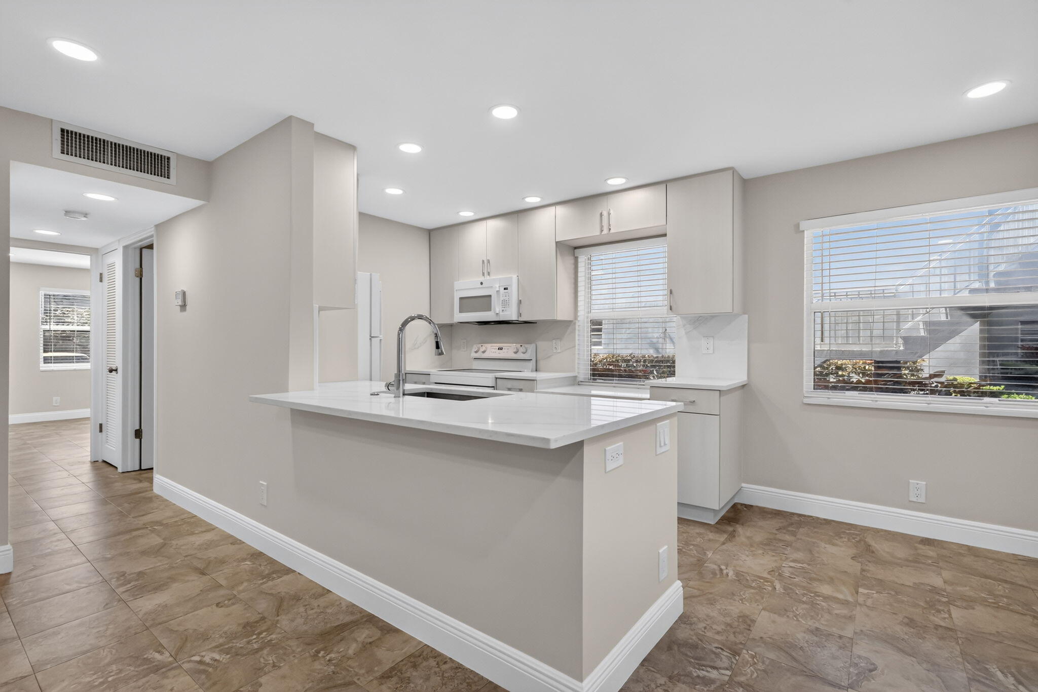 883 Normandy Trail Property Photo 1