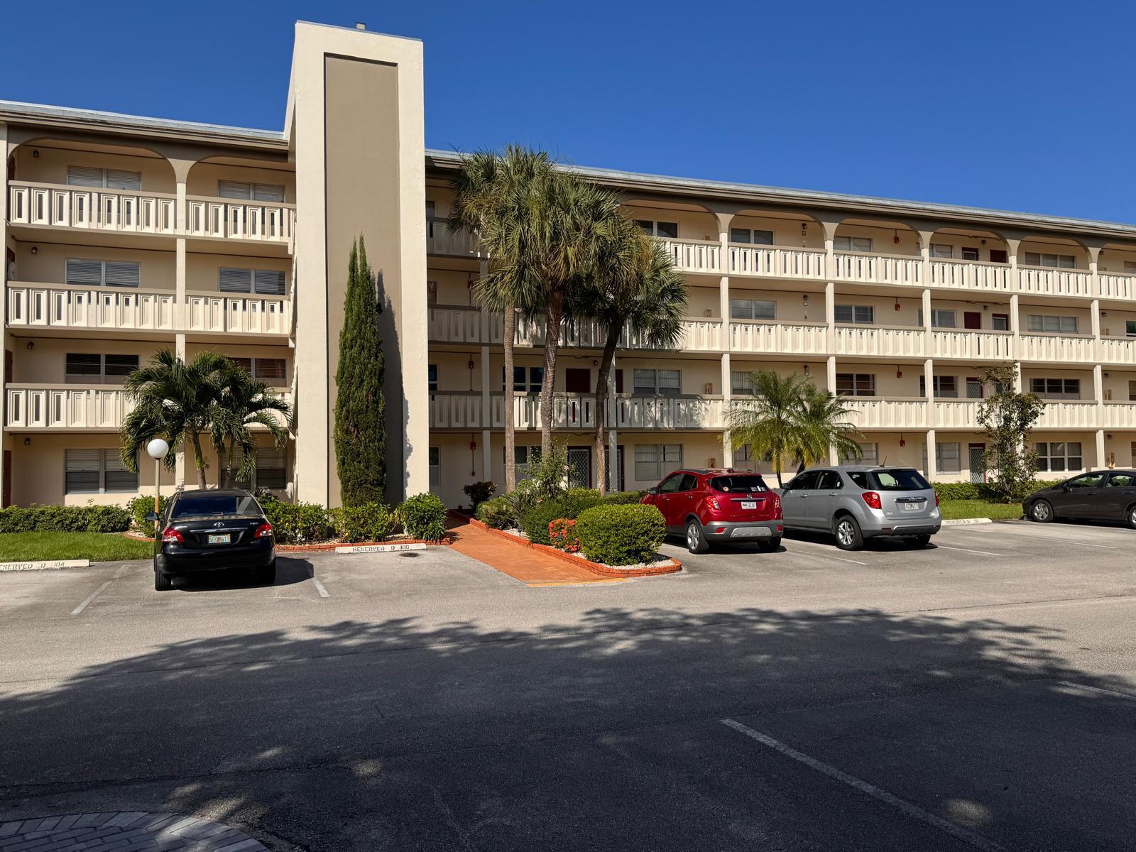 3404 BIMINI Lane H4 Property Photo 1