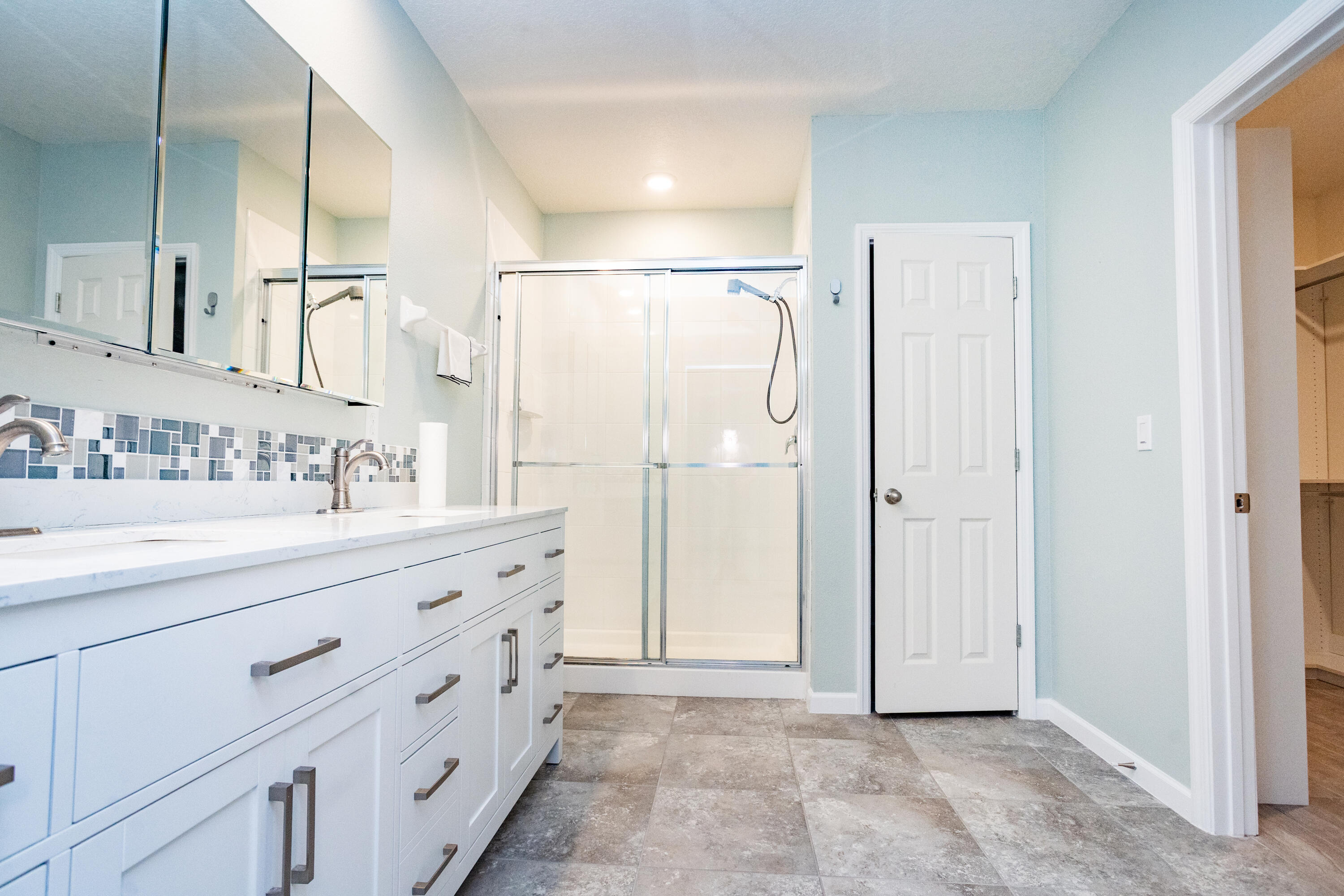 4133 Keeson Circle W Property Photo 14