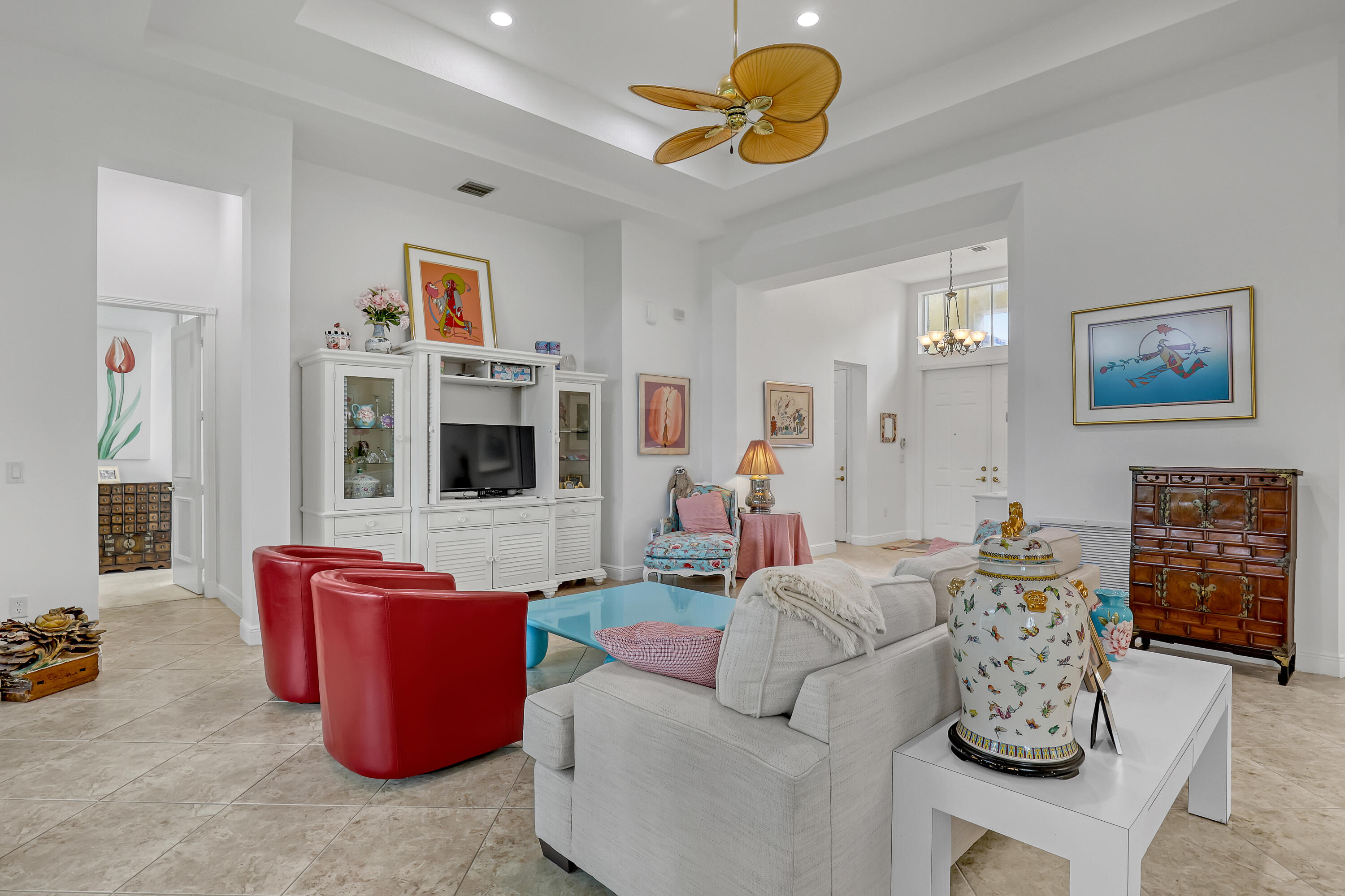 8933 Via Brilliante Property Photo 8