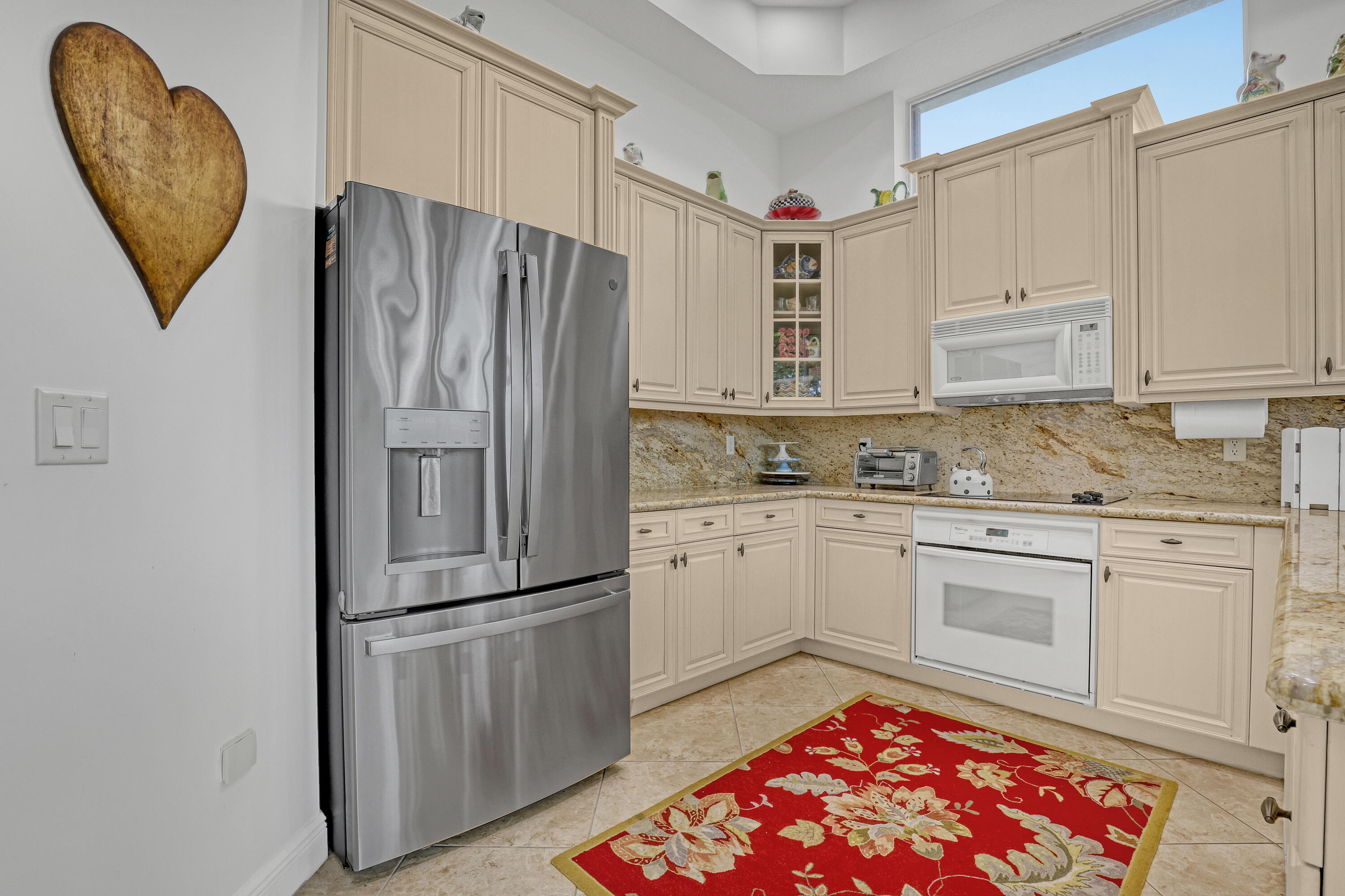 8933 Via Brilliante Property Photo 11