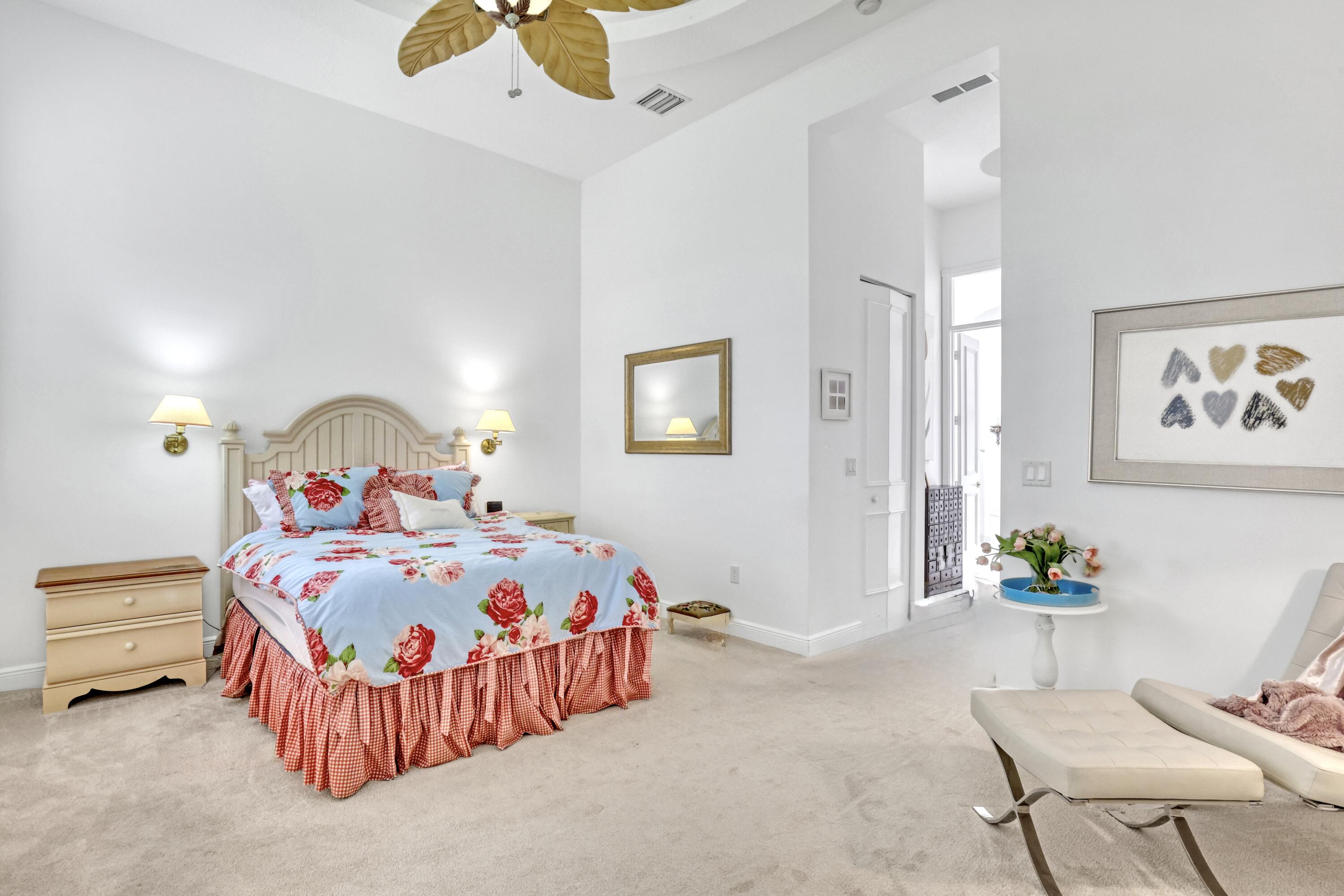 8933 Via Brilliante Property Photo 16