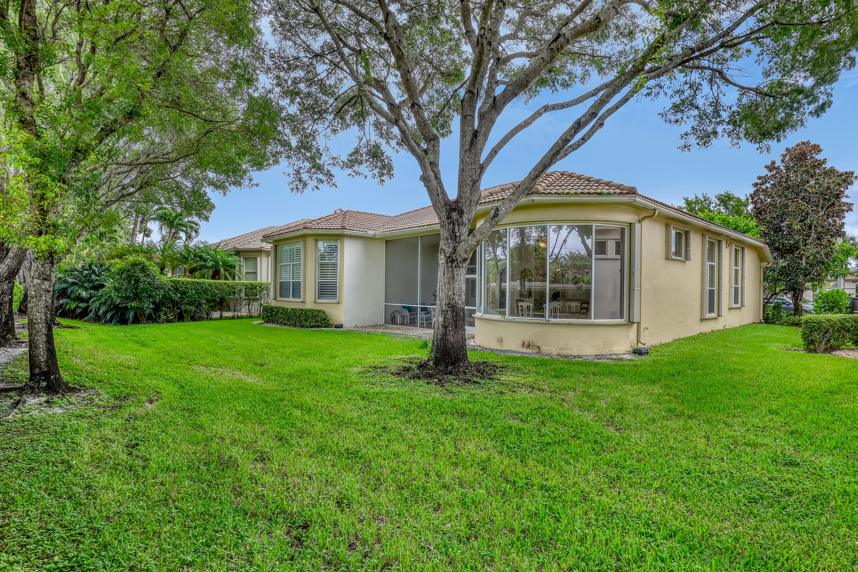 8933 Via Brilliante Property Photo 31