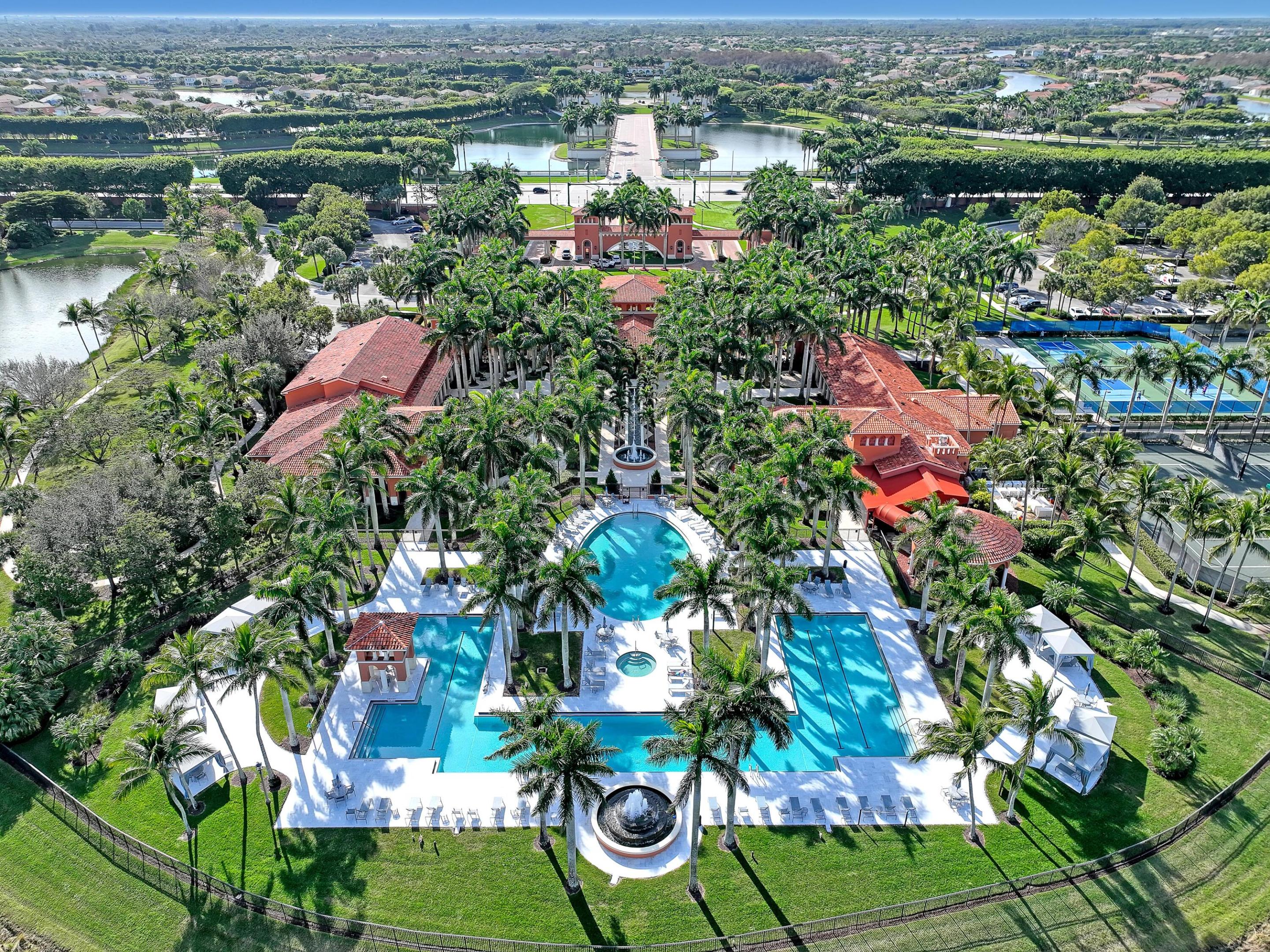 8933 Via Brilliante Property Photo 33