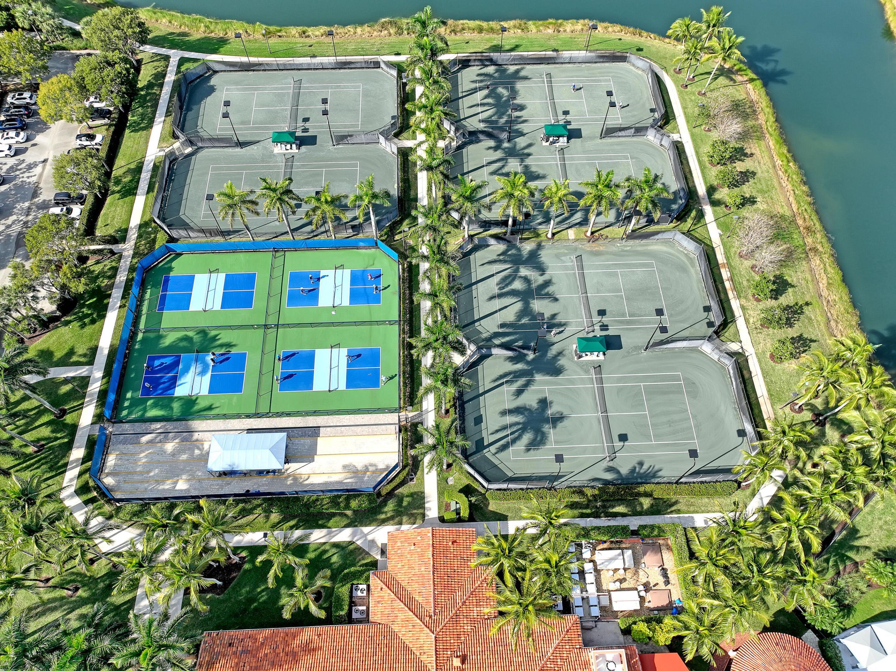 8933 Via Brilliante Property Photo 35