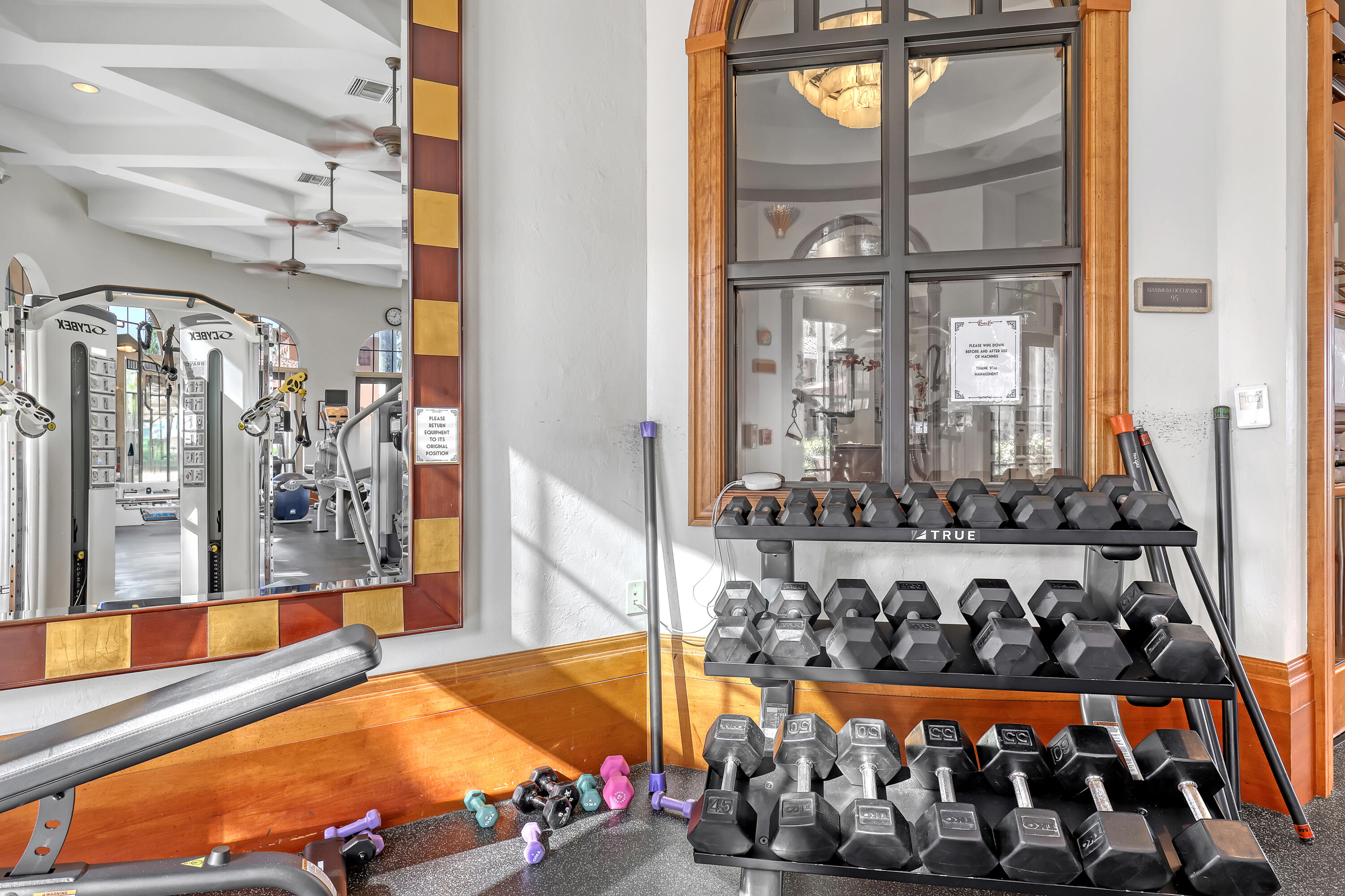 8933 Via Brilliante Property Photo 44