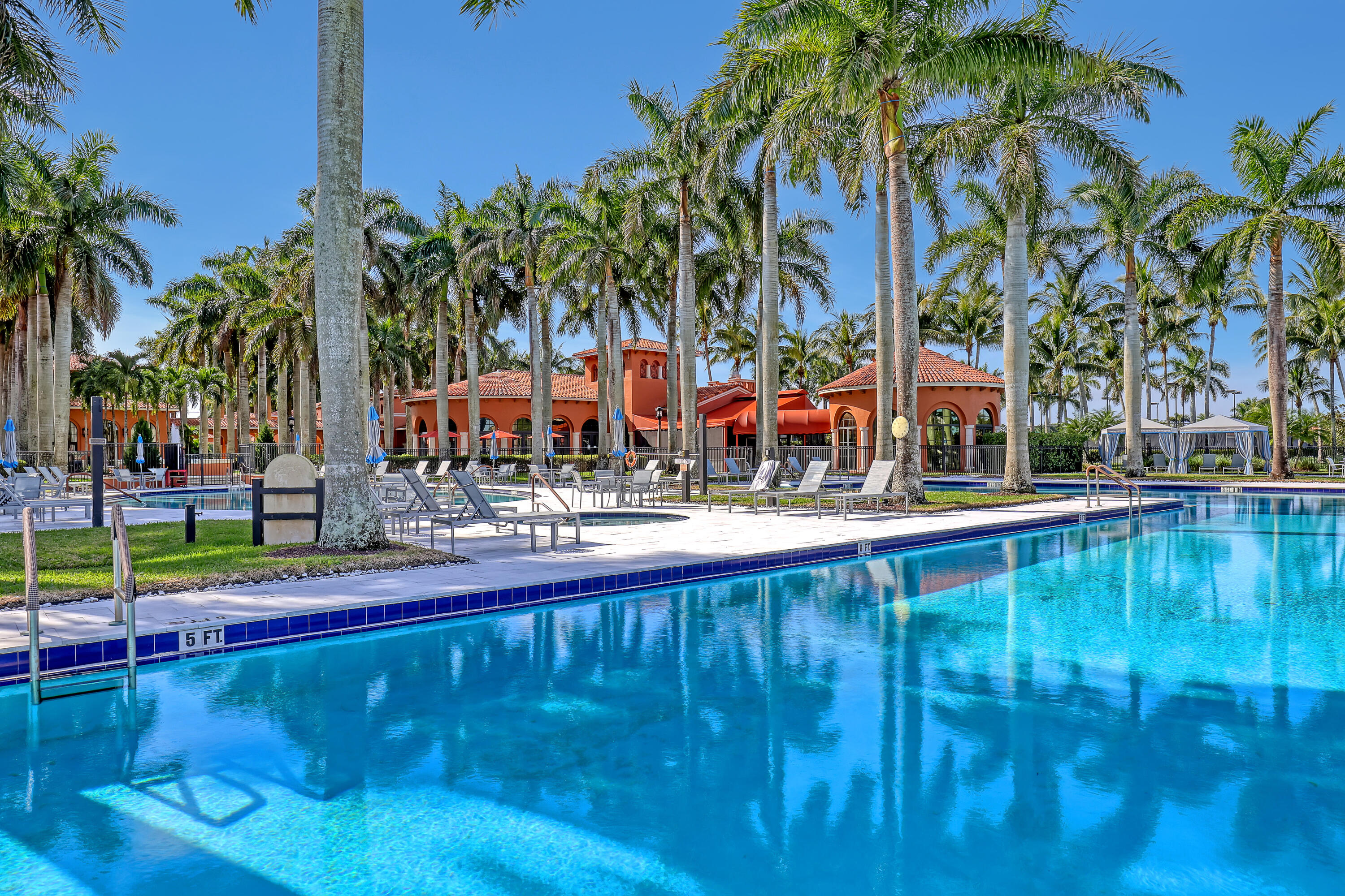 8933 Via Brilliante Property Photo 48