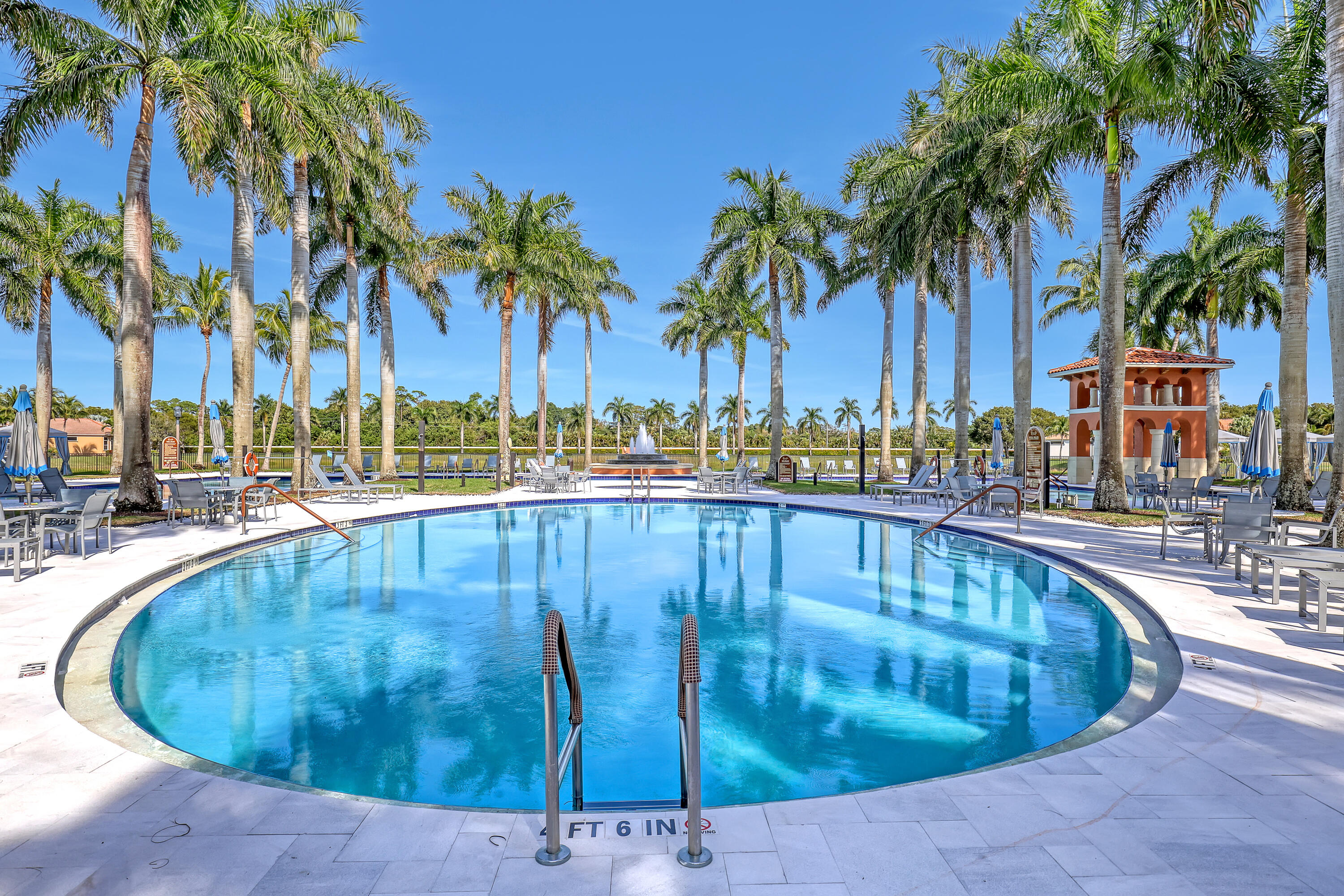 8933 Via Brilliante Property Photo 51