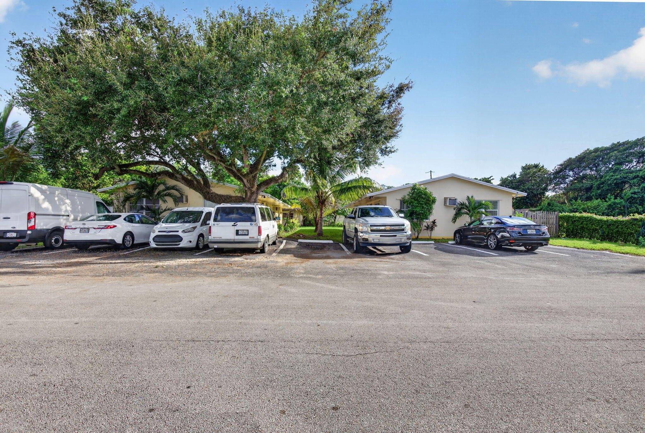 6150 Sw 34th Street 1-2 Property Photo 1