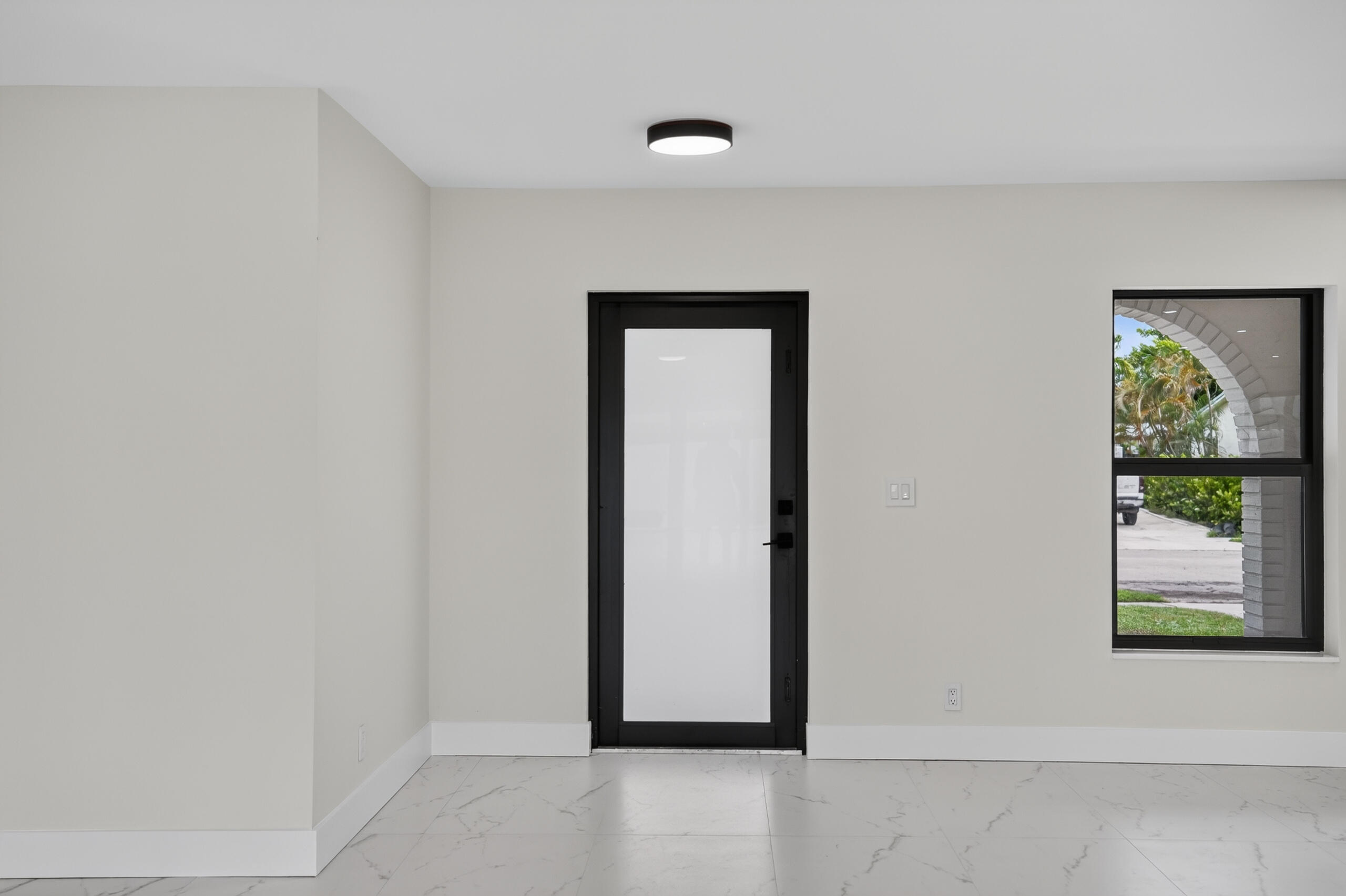 1798 Sw 10th Street Property Photo 6