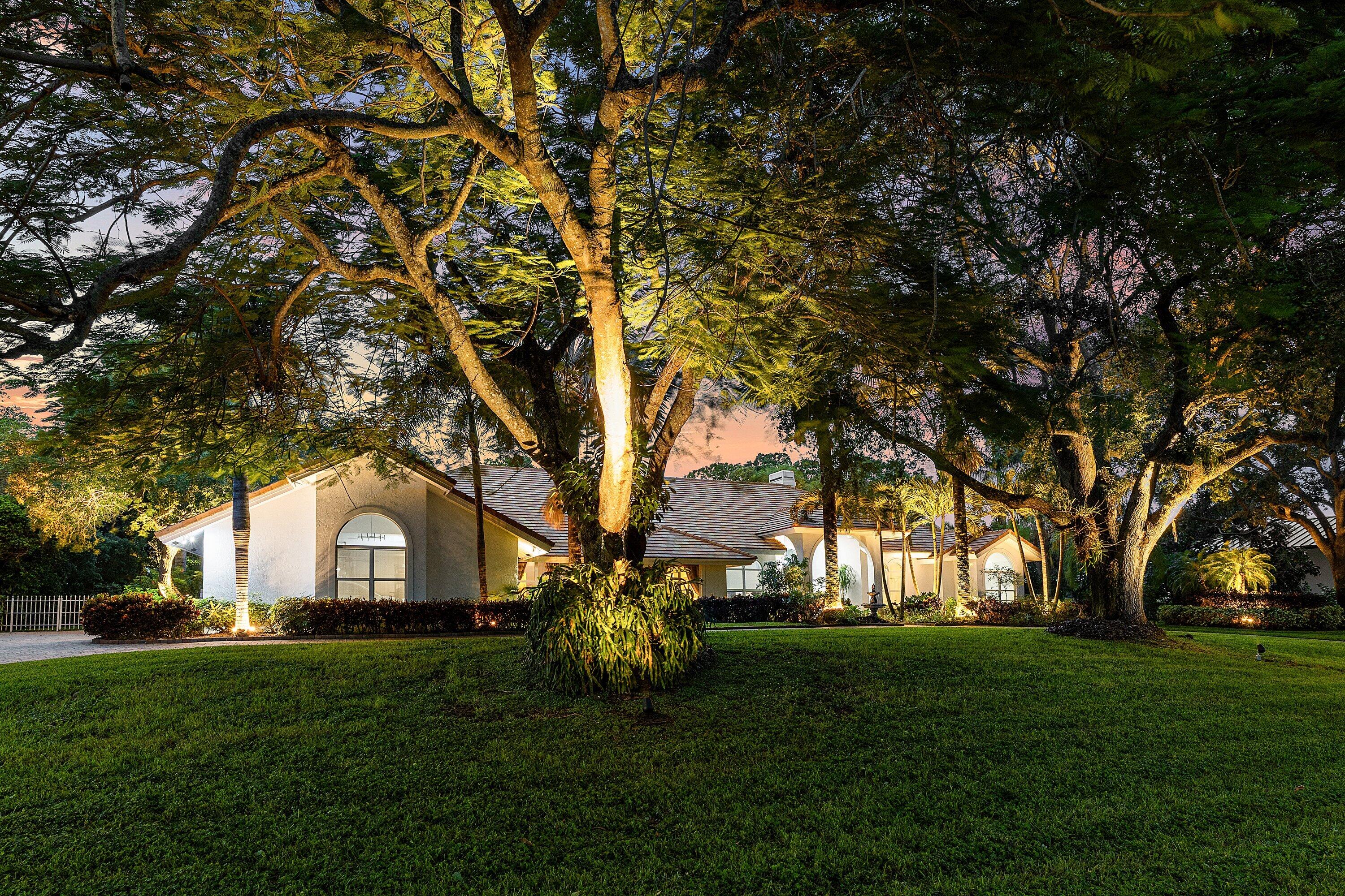 17888 Fieldbrook Circle W Property Photo 4