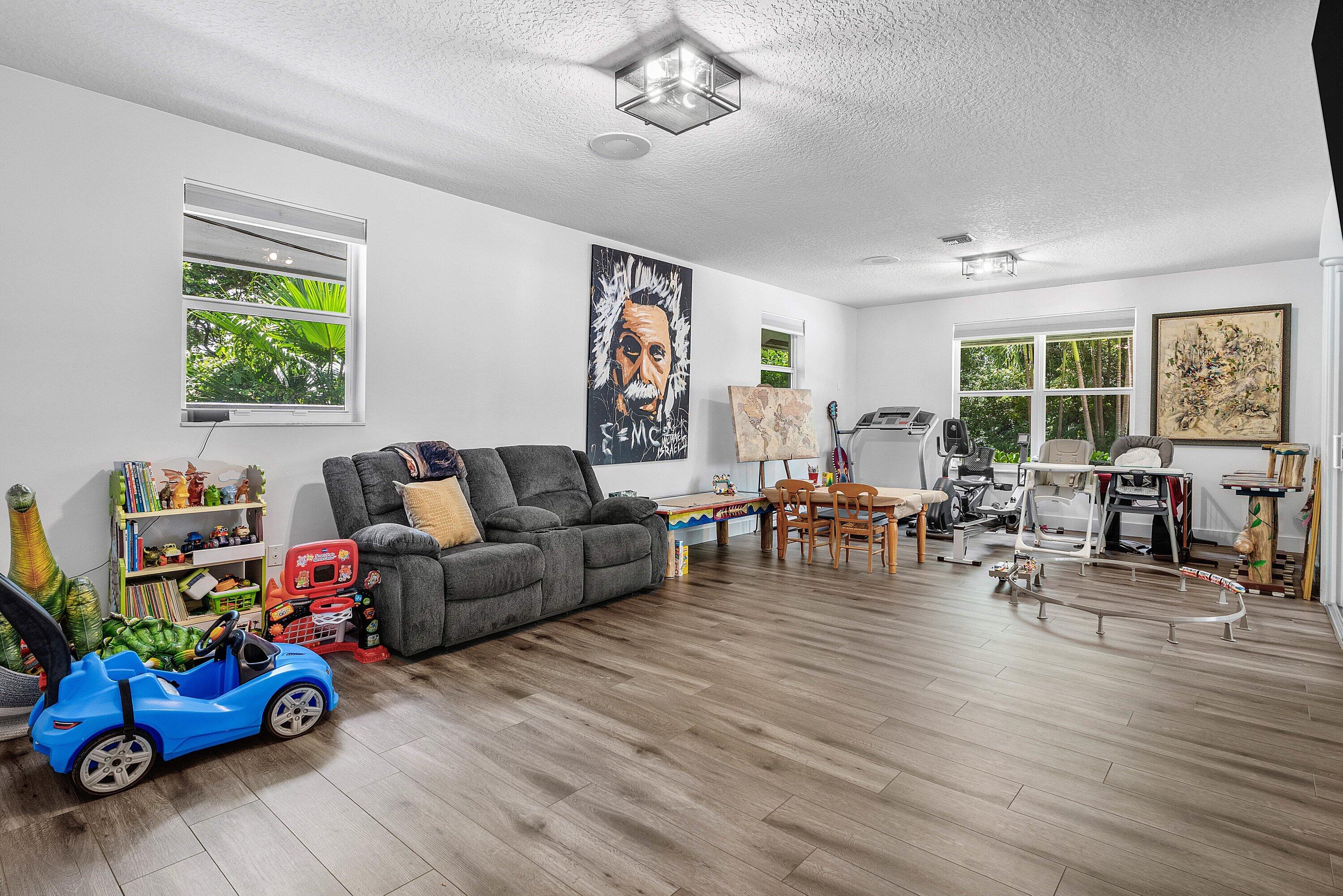 17888 Fieldbrook Circle W Property Photo 25