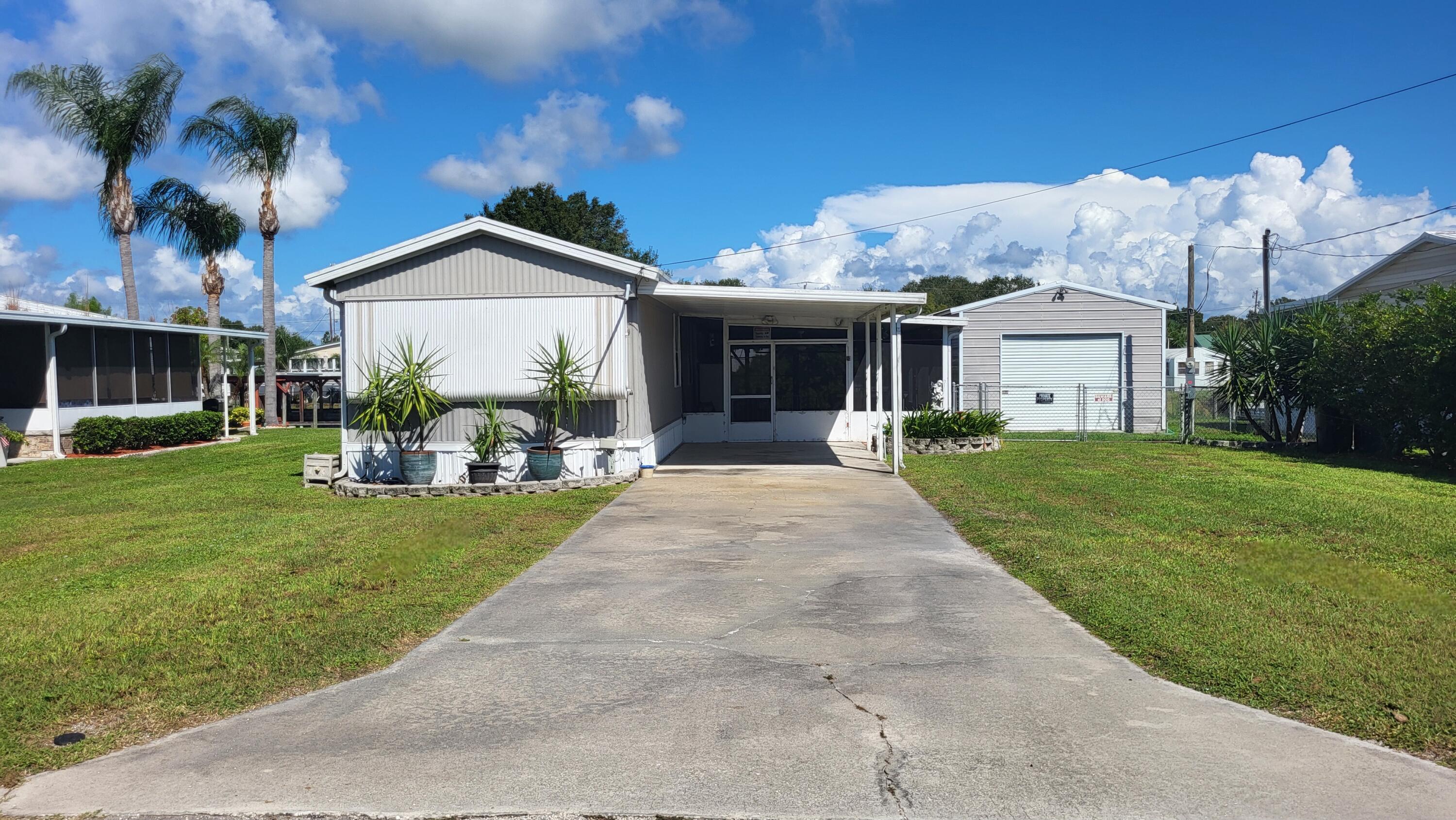 1072 21st Street Property Photo 1