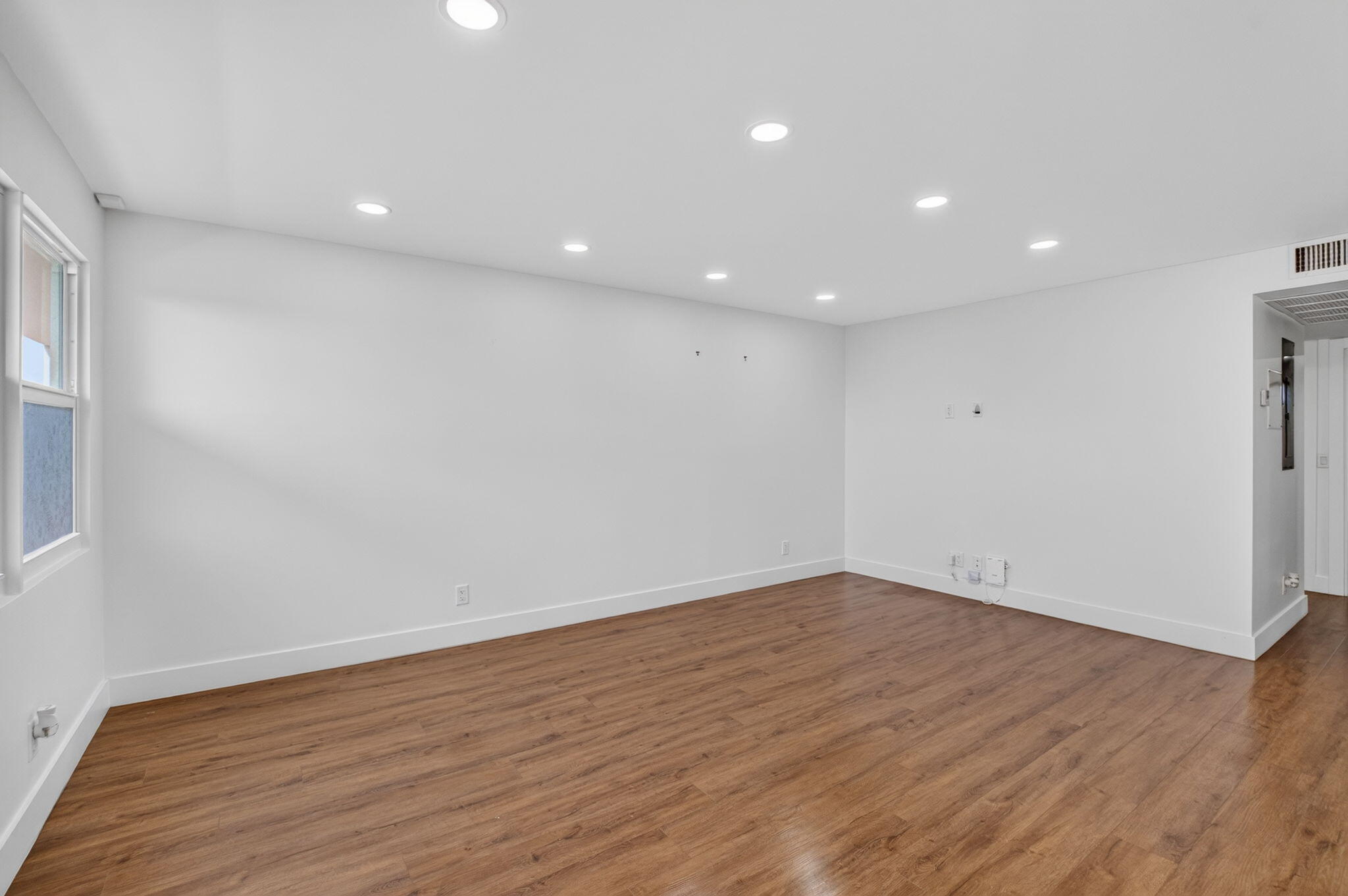 3005 Guildford A Property Photo 4