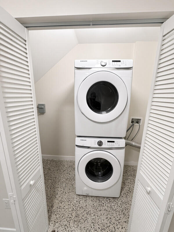 1001 Ne 80th Street 3 Property Photo 6