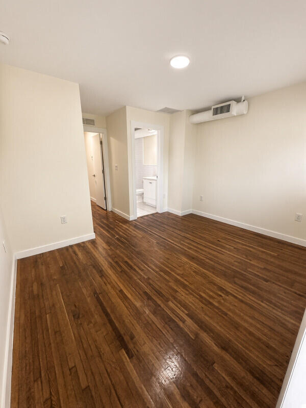 1001 Ne 80th Street 3 Property Photo 7