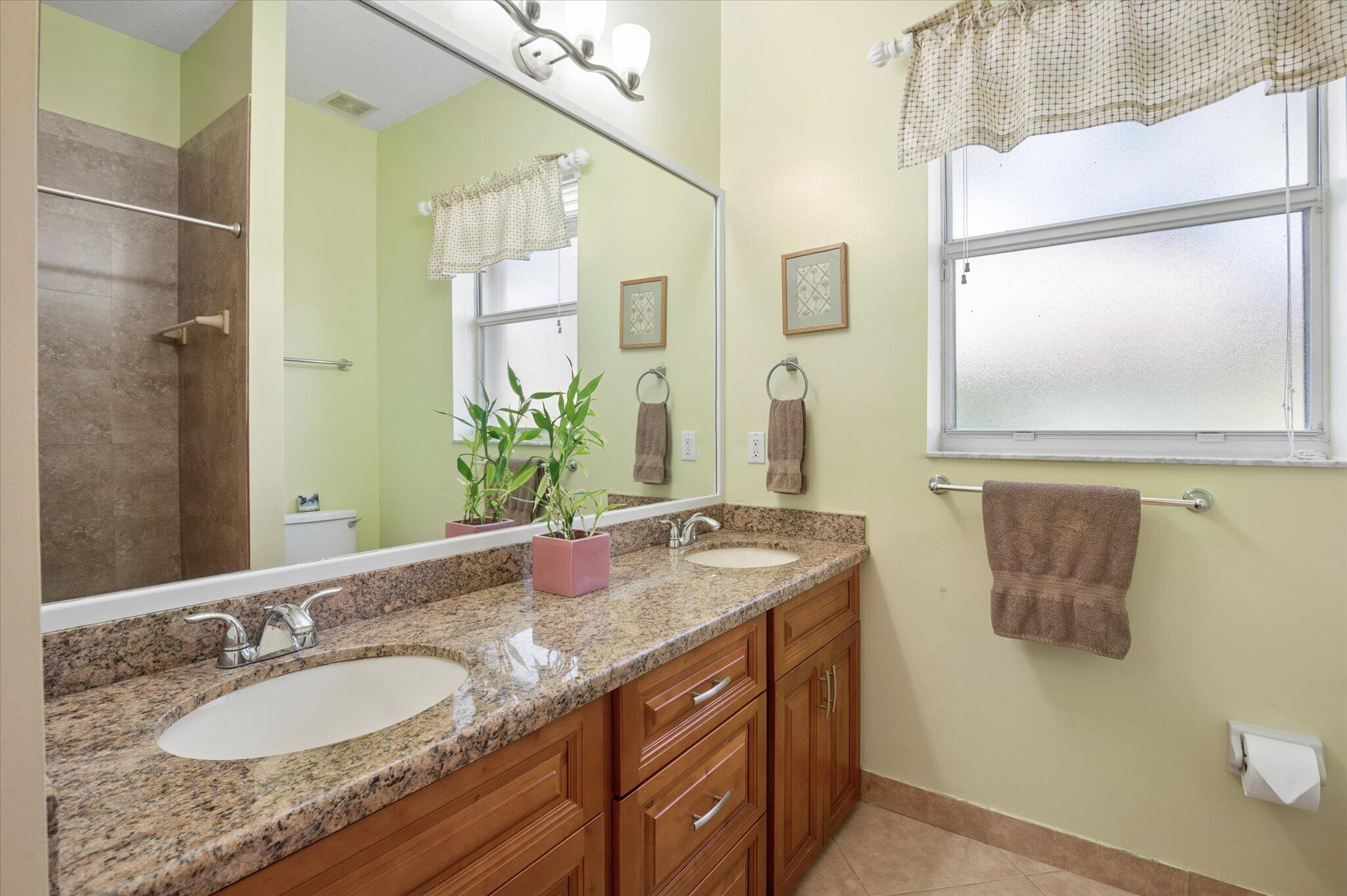 10888 Nw 67th Place Property Photo 20