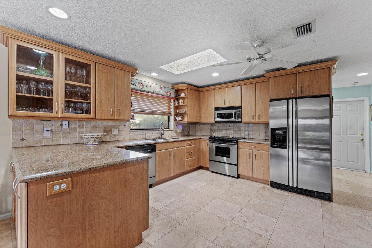 16821 Rose Apple Drive Property Photo 18
