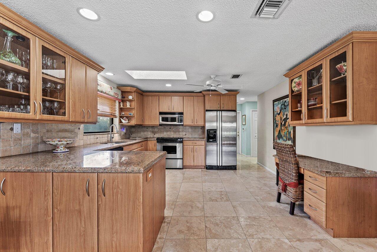 16821 Rose Apple Drive Property Photo 19