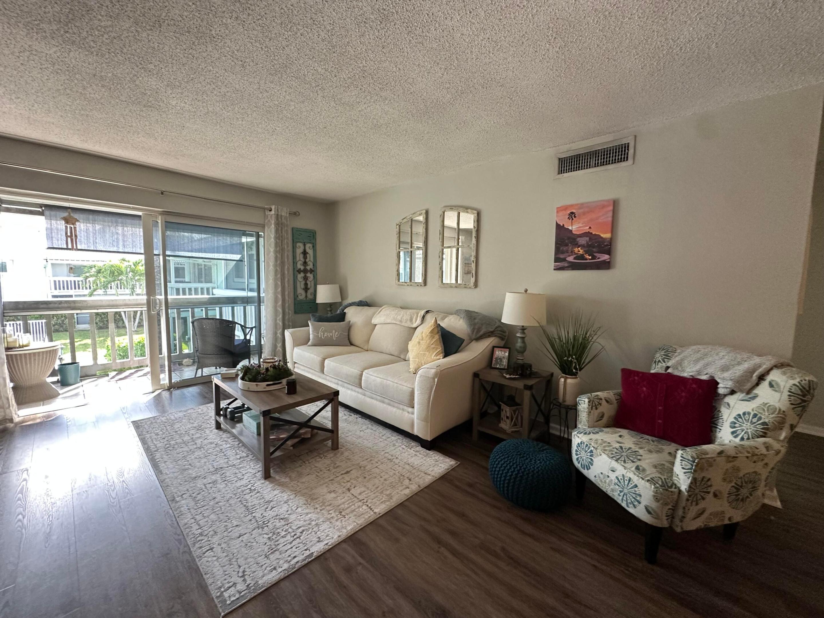 322 N Federal Highway 238-n Property Photo 5