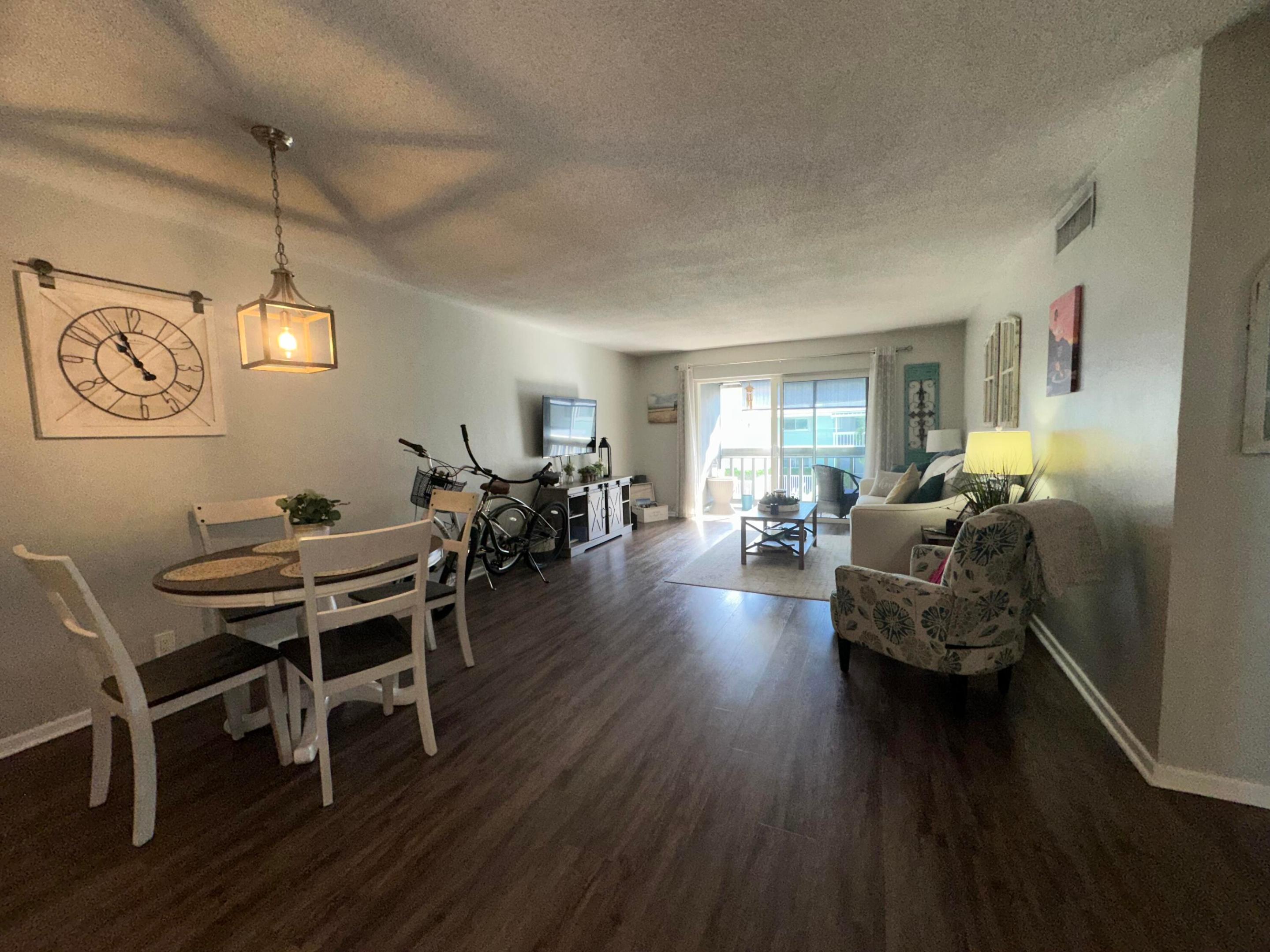 322 N Federal Highway 238-n Property Photo 8