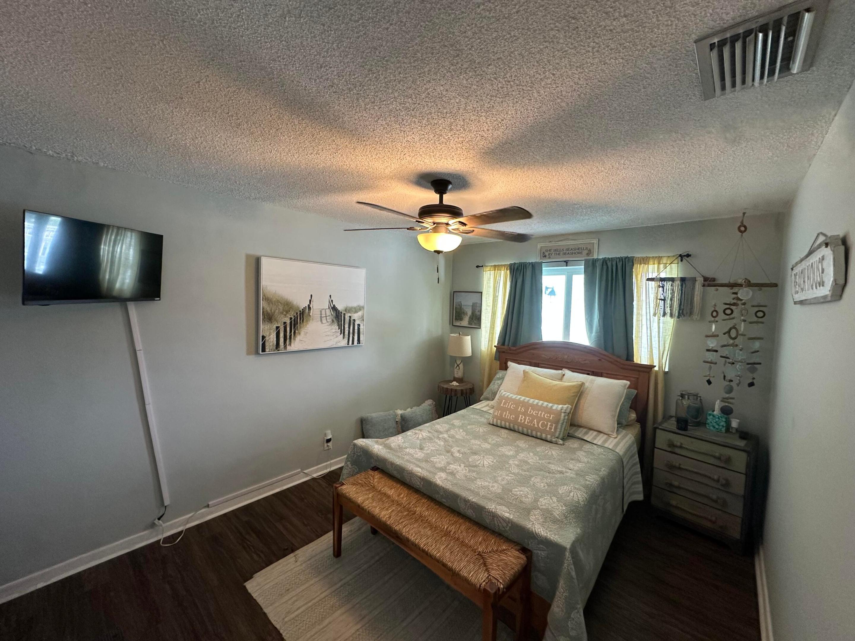 322 N Federal Highway 238-n Property Photo 13