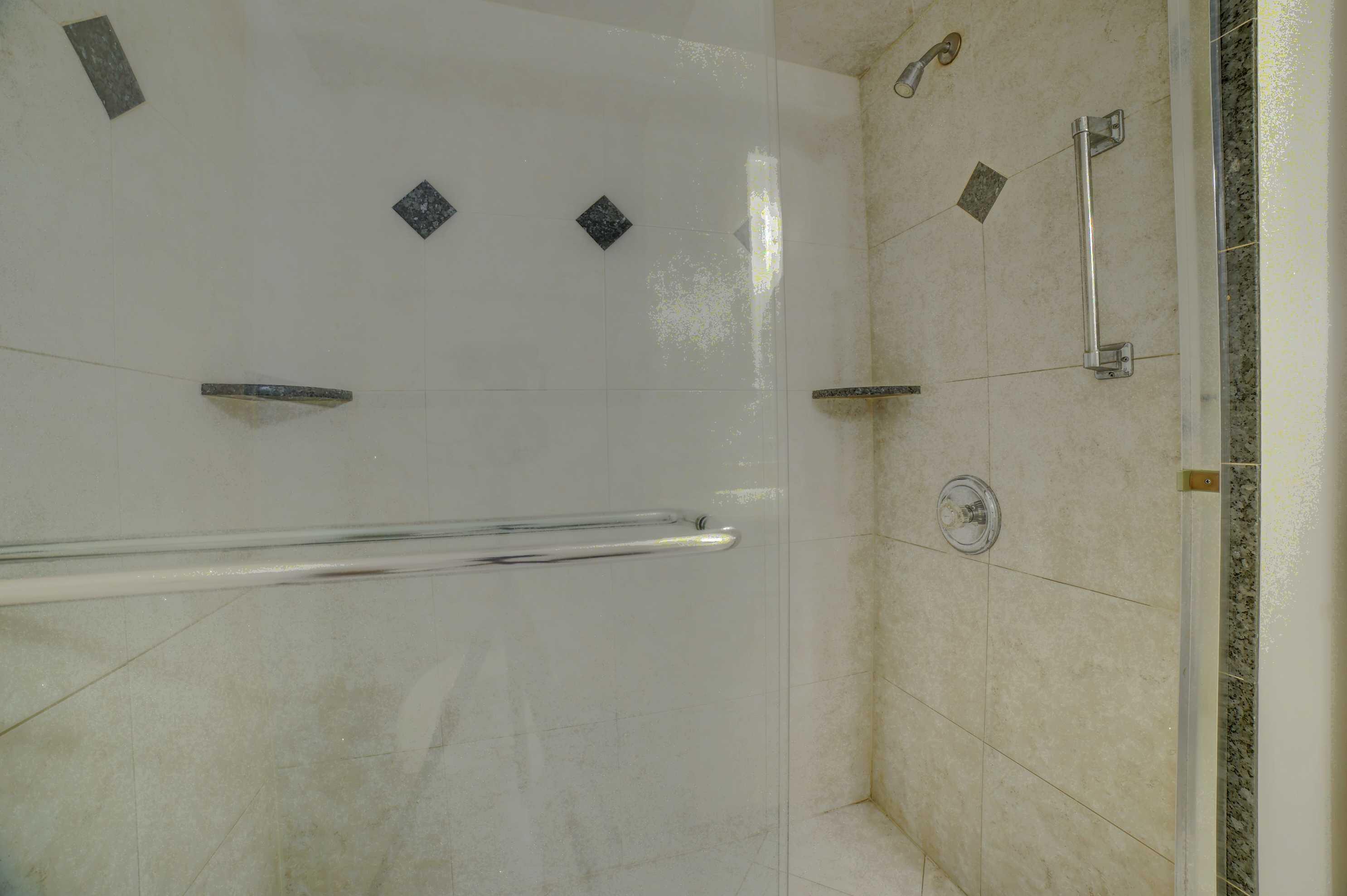 1118 Lake Terrace 215 Property Photo 13