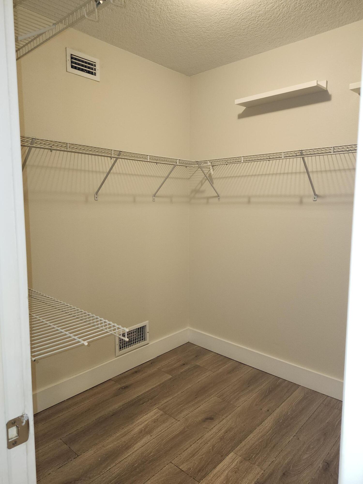 301 Lake Shore Drive Apt 409 Property Photo 7