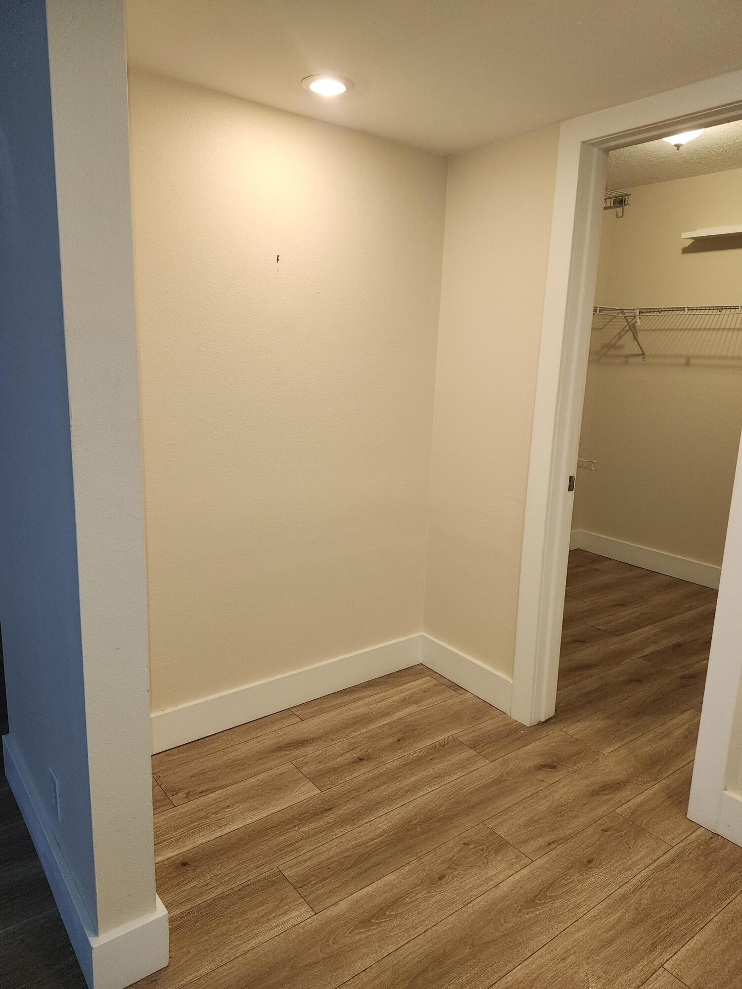 301 Lake Shore Drive Apt 409 Property Photo 9